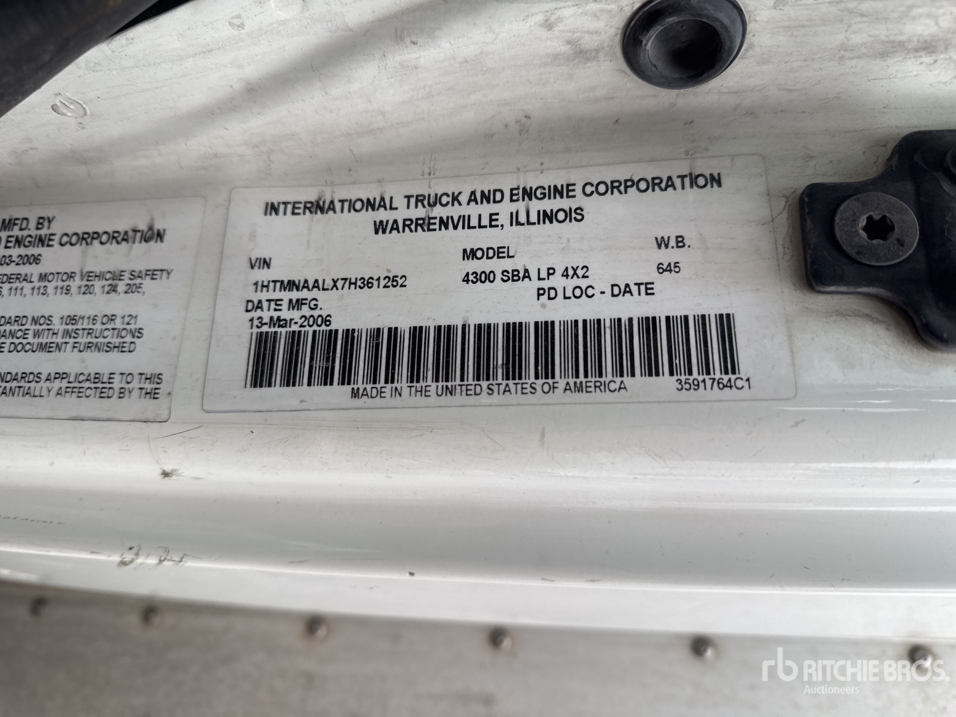 General Appearance with Numéro de série/Numéro d'identification du véhicule automobile