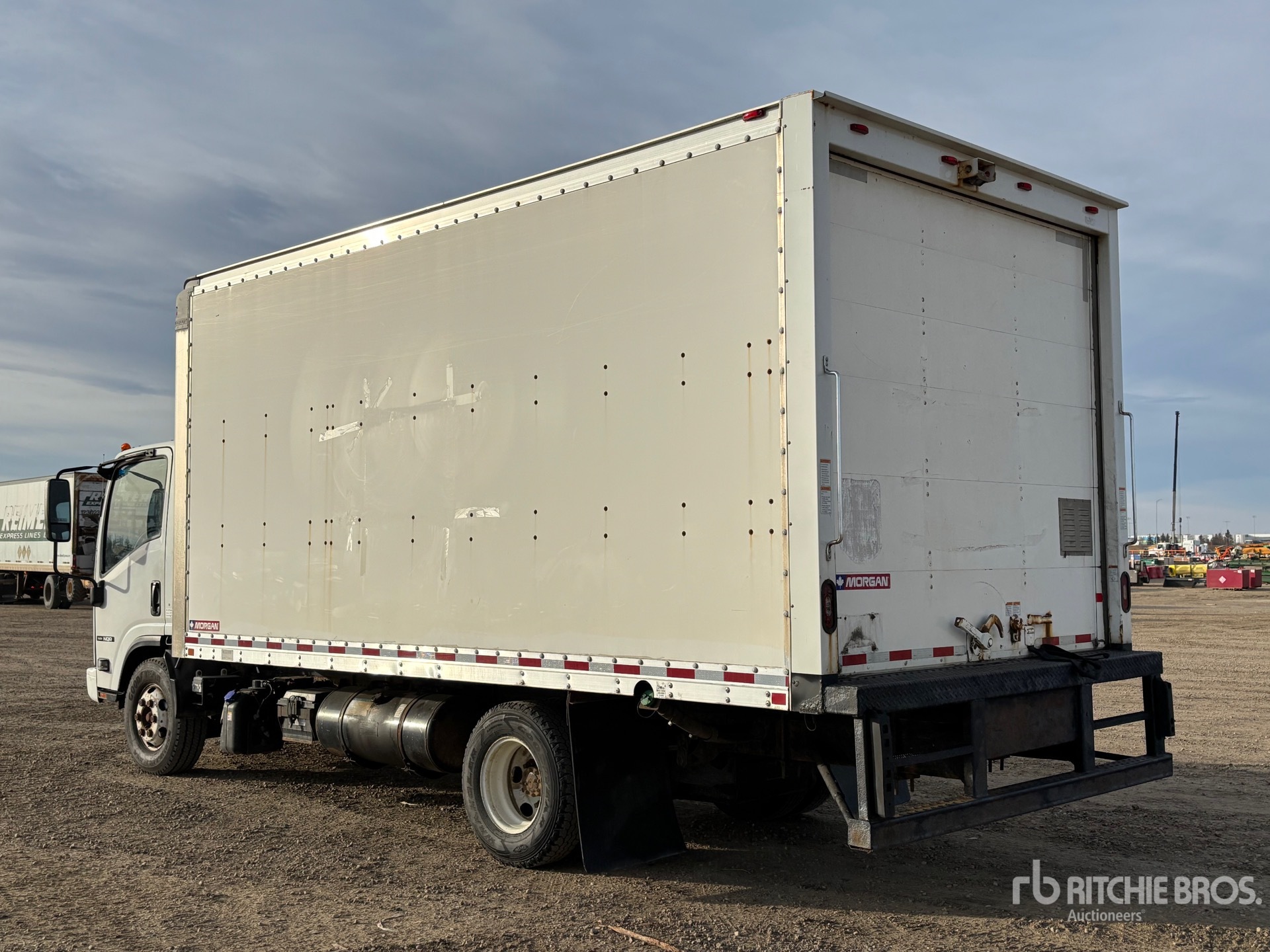 General Appearance with Imagen: esquina trasera izquierda