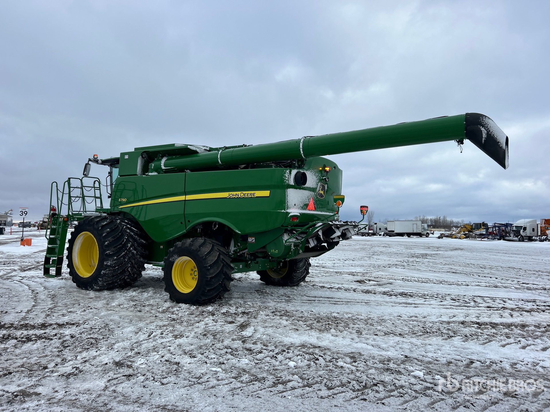 General Appearance with Imagen: esquina trasera izquierda