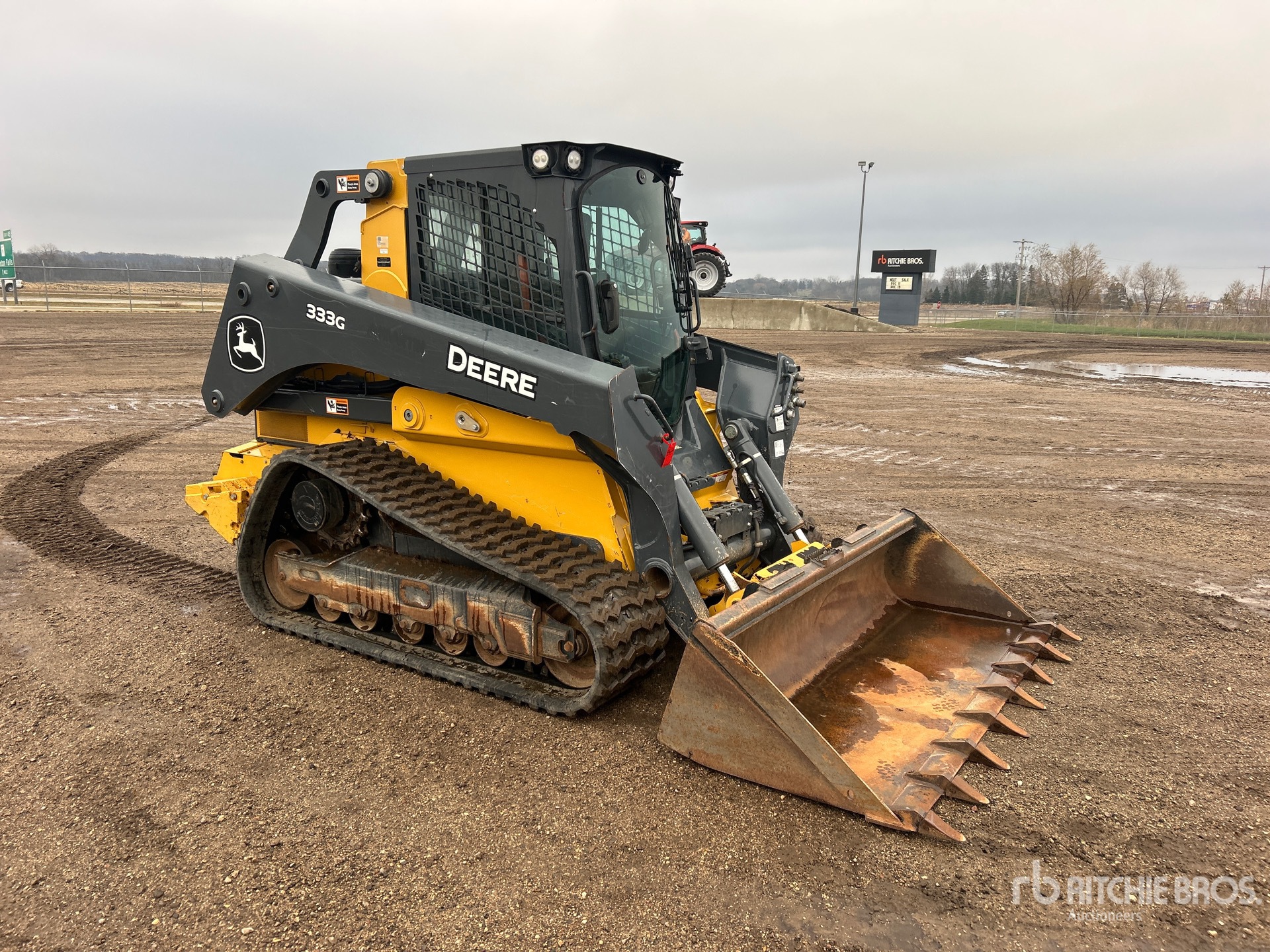 General Appearance with Foto, angolo anteriore destro