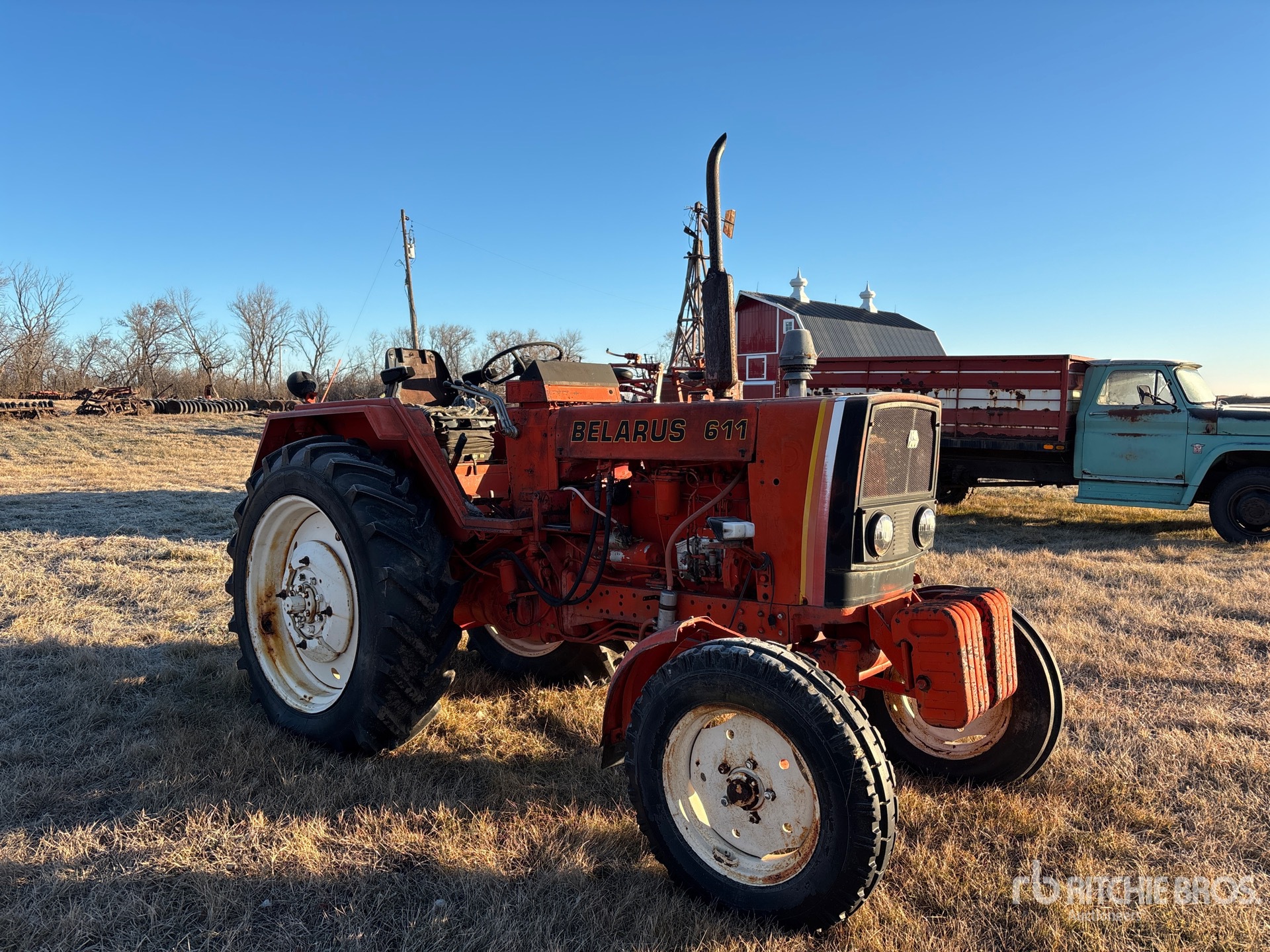 Aspect général with Image, coin avant droit