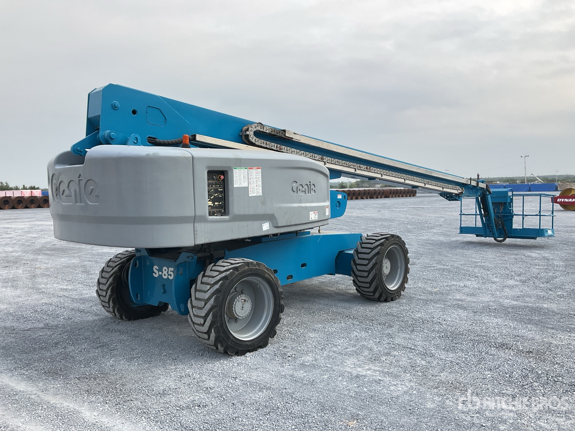 General Appearance with Bild, Ecke hinten rechts