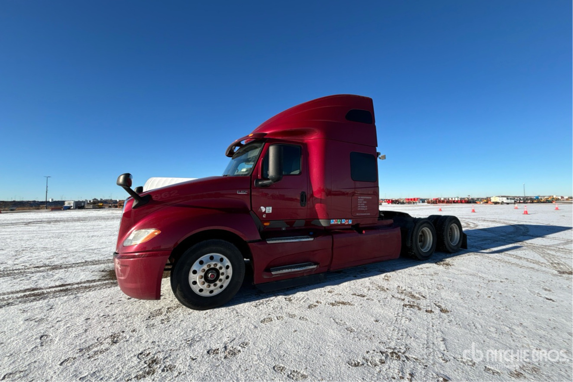 General Appearance with Picture, Left Front Corner