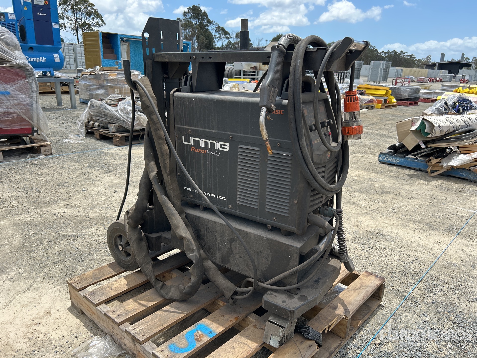 General Appearance with Picture, Right Front Corner