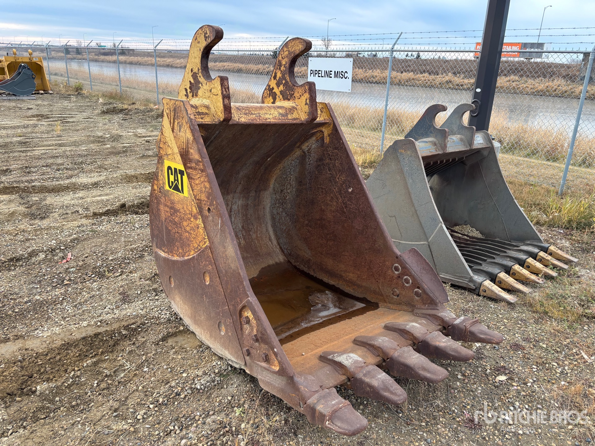 General Appearance with Bild, Ecke vorne rechts