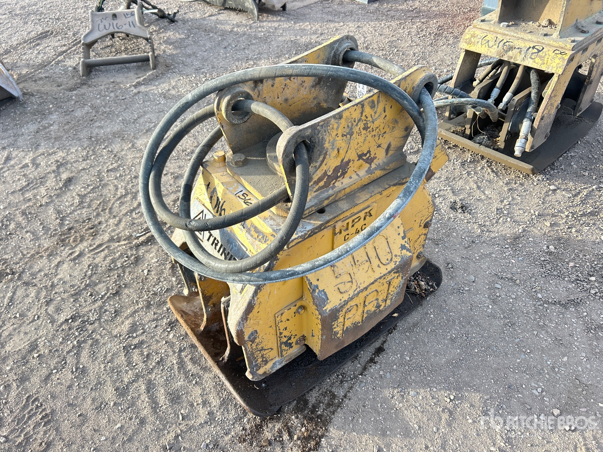 General Appearance with Foto, angolo anteriore sinistro