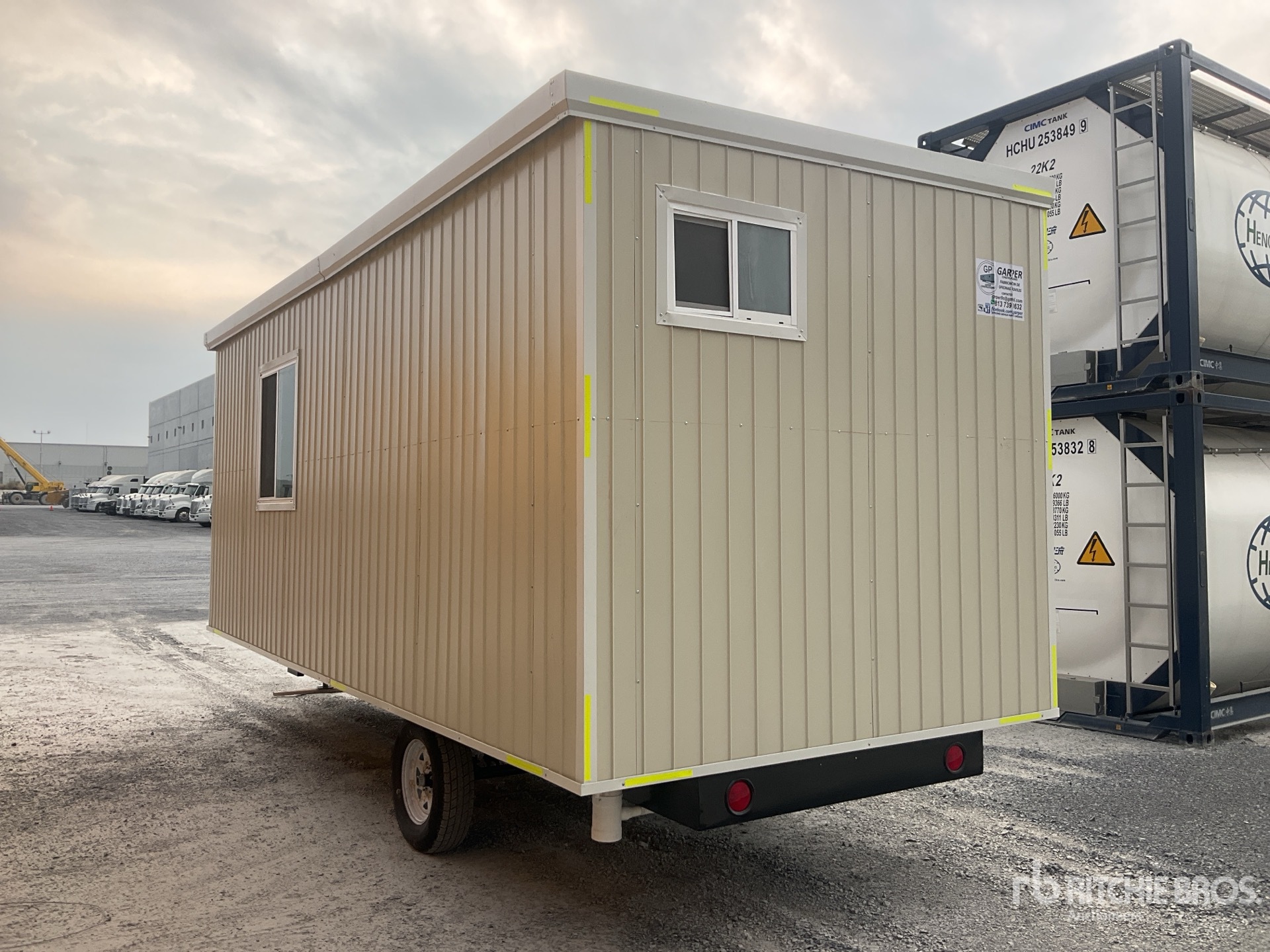 General Appearance with Picture, Left Rear Corner