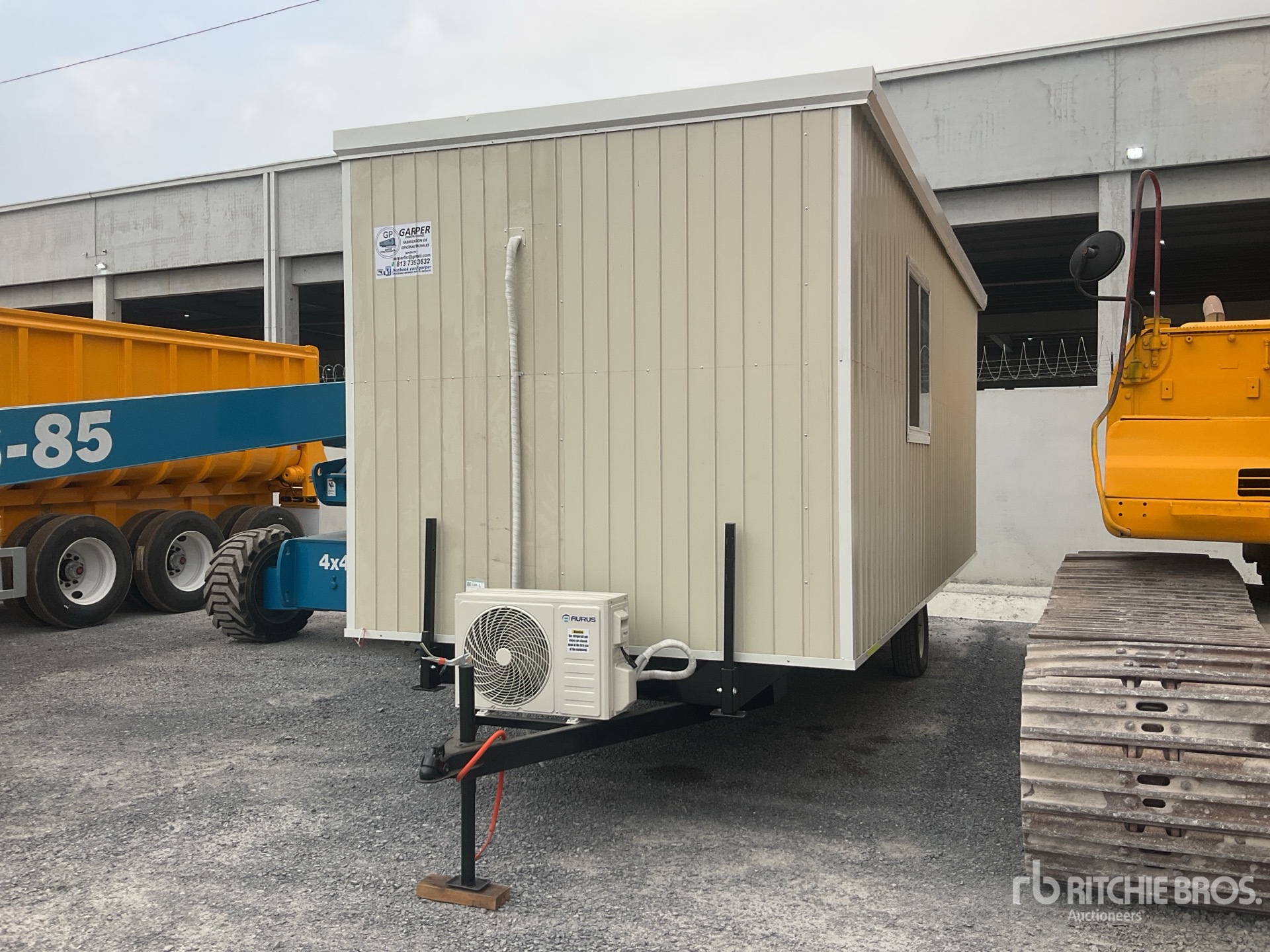 General Appearance with Featured Photo