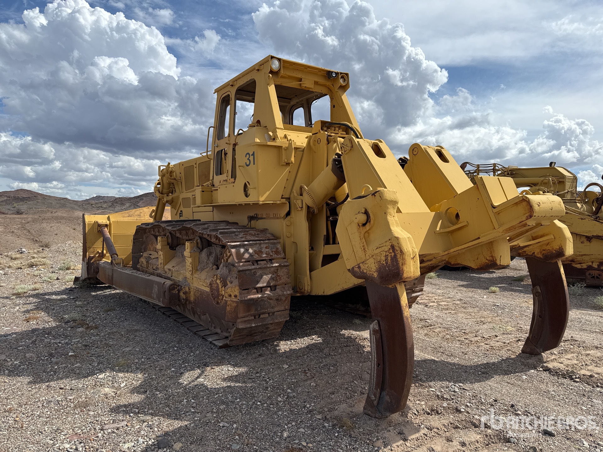 General Appearance with Imagen: esquina trasera izquierda