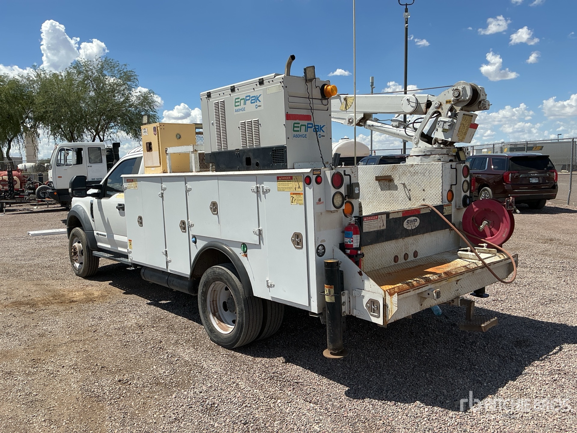 General Appearance with Imagen: esquina trasera izquierda