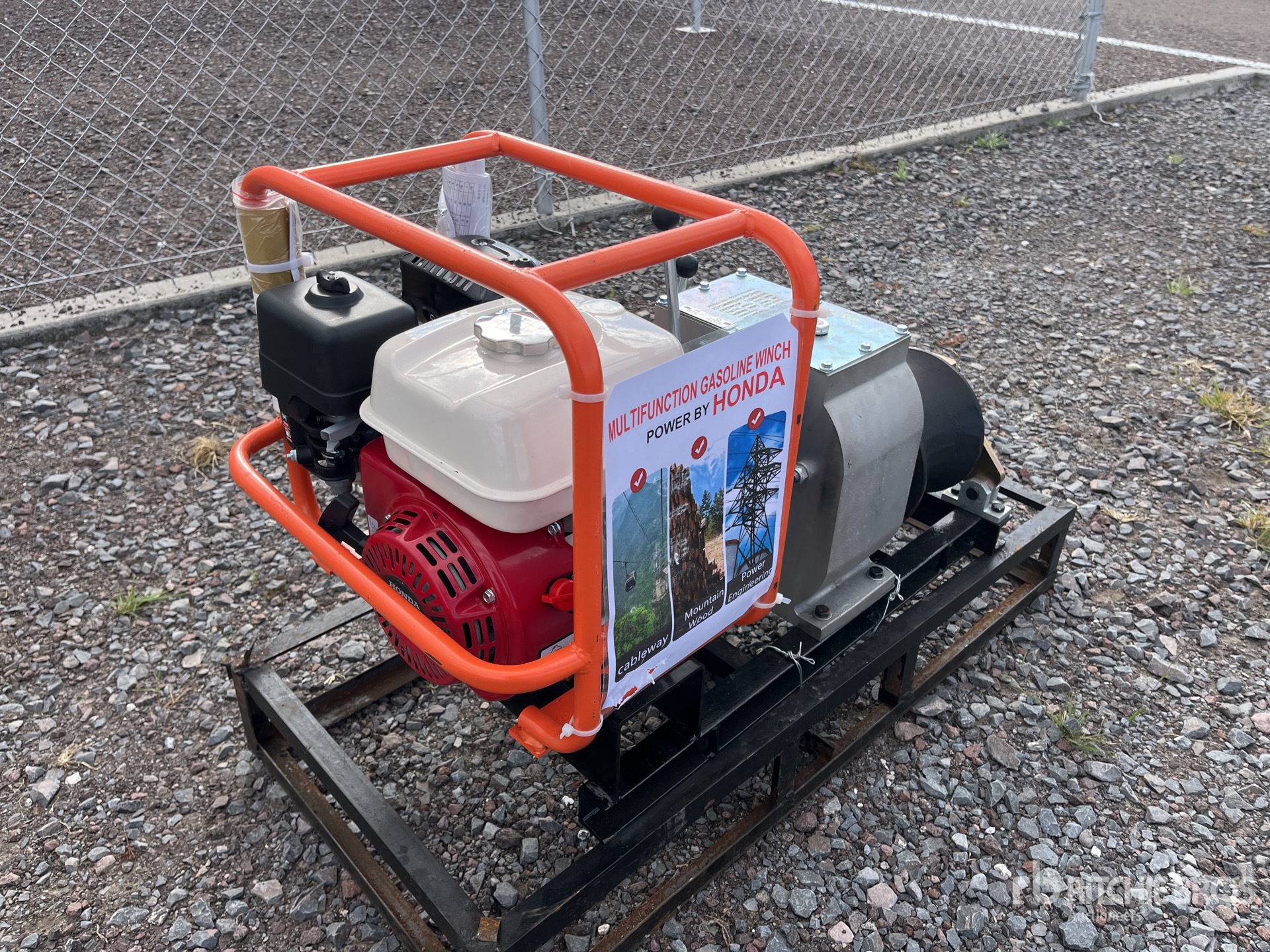 General Appearance with Bild, Ecke hinten rechts