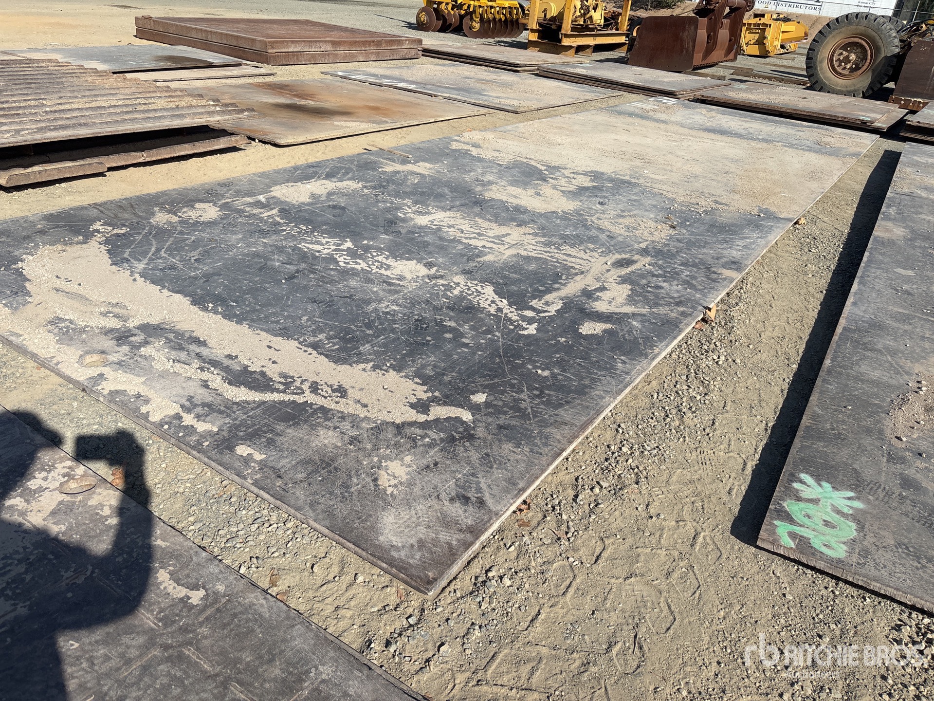 General Appearance with Bild, Ecke hinten links