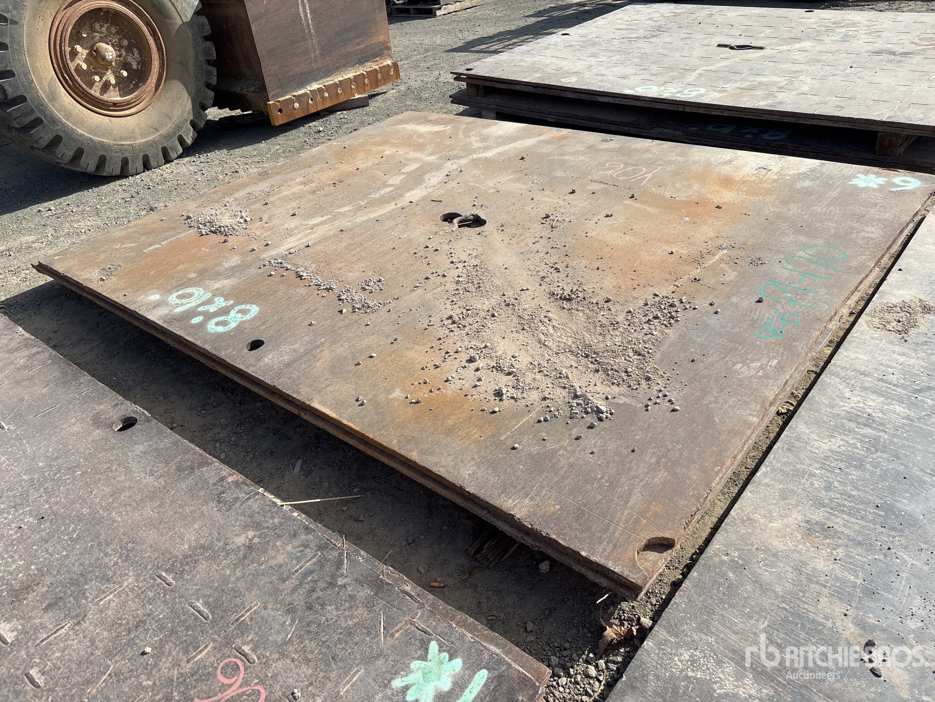 General Appearance with Bild, Ecke vorne links