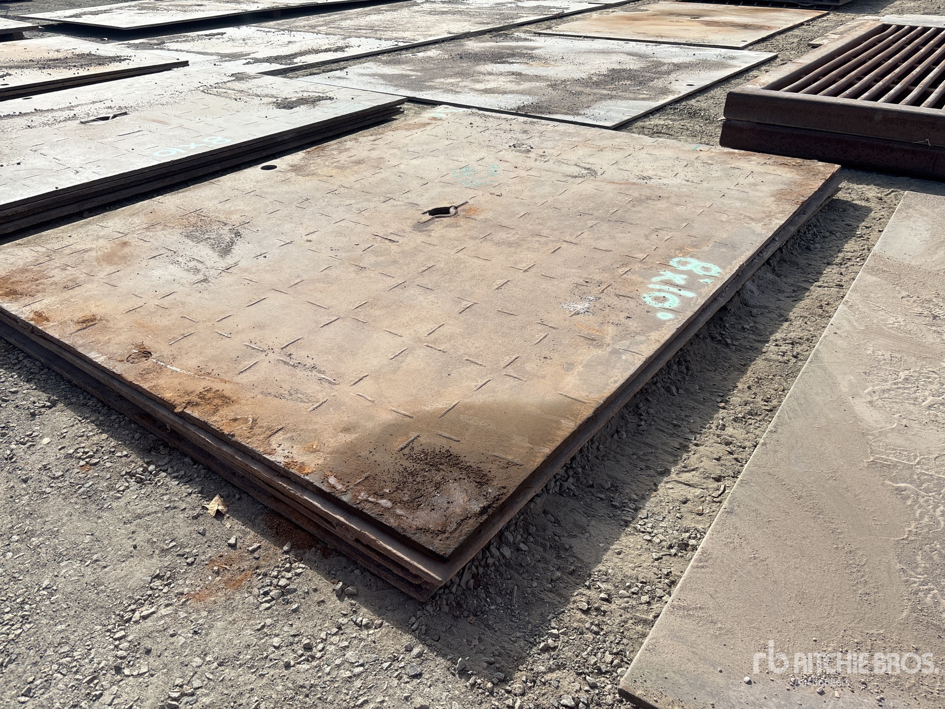 General Appearance with Bild, Ecke vorne rechts