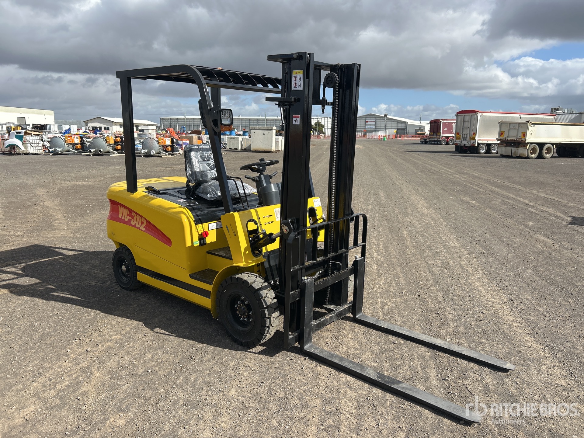 General Appearance with Picture, Right Front Corner