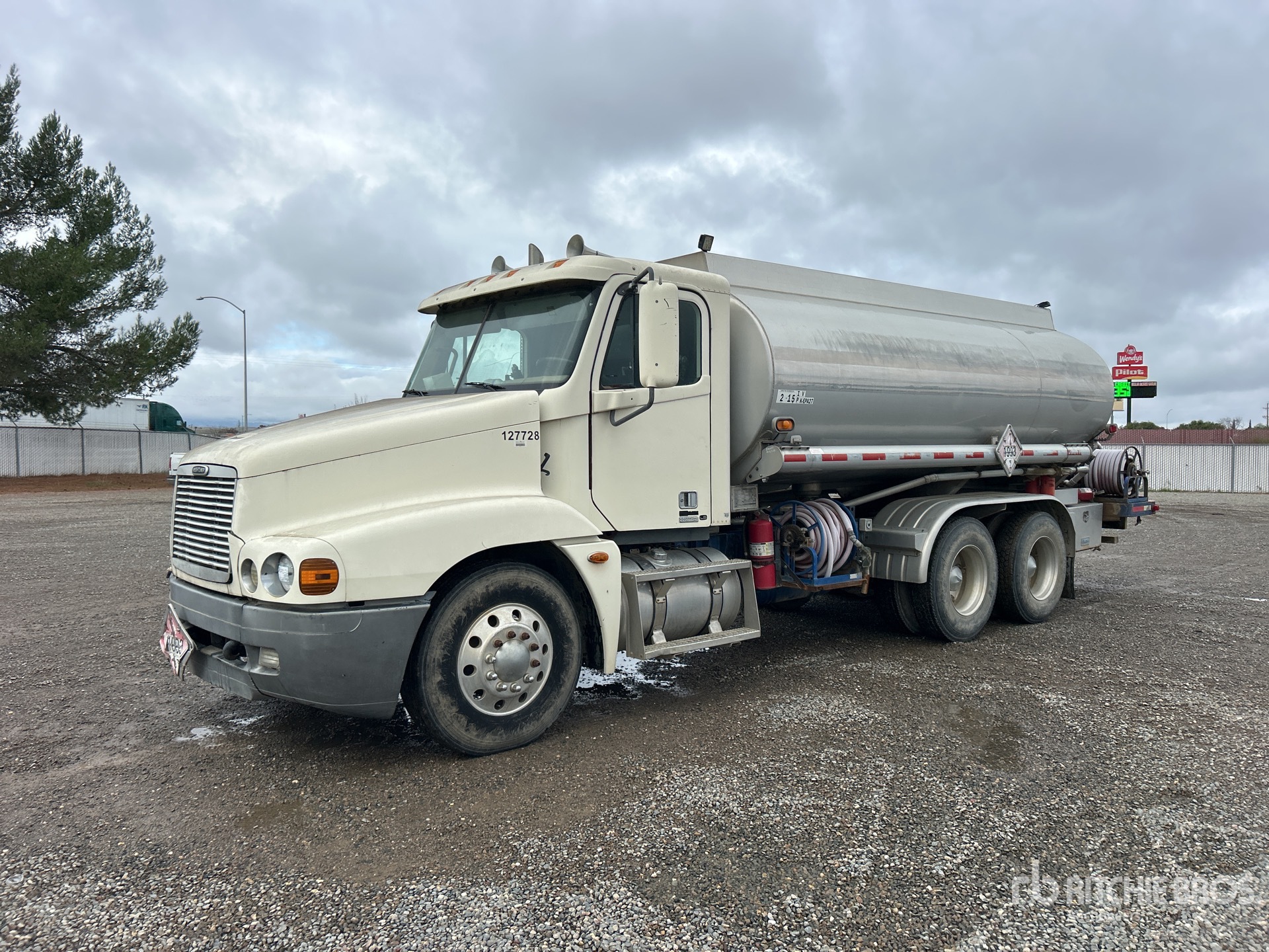 General Appearance with Featured Photo