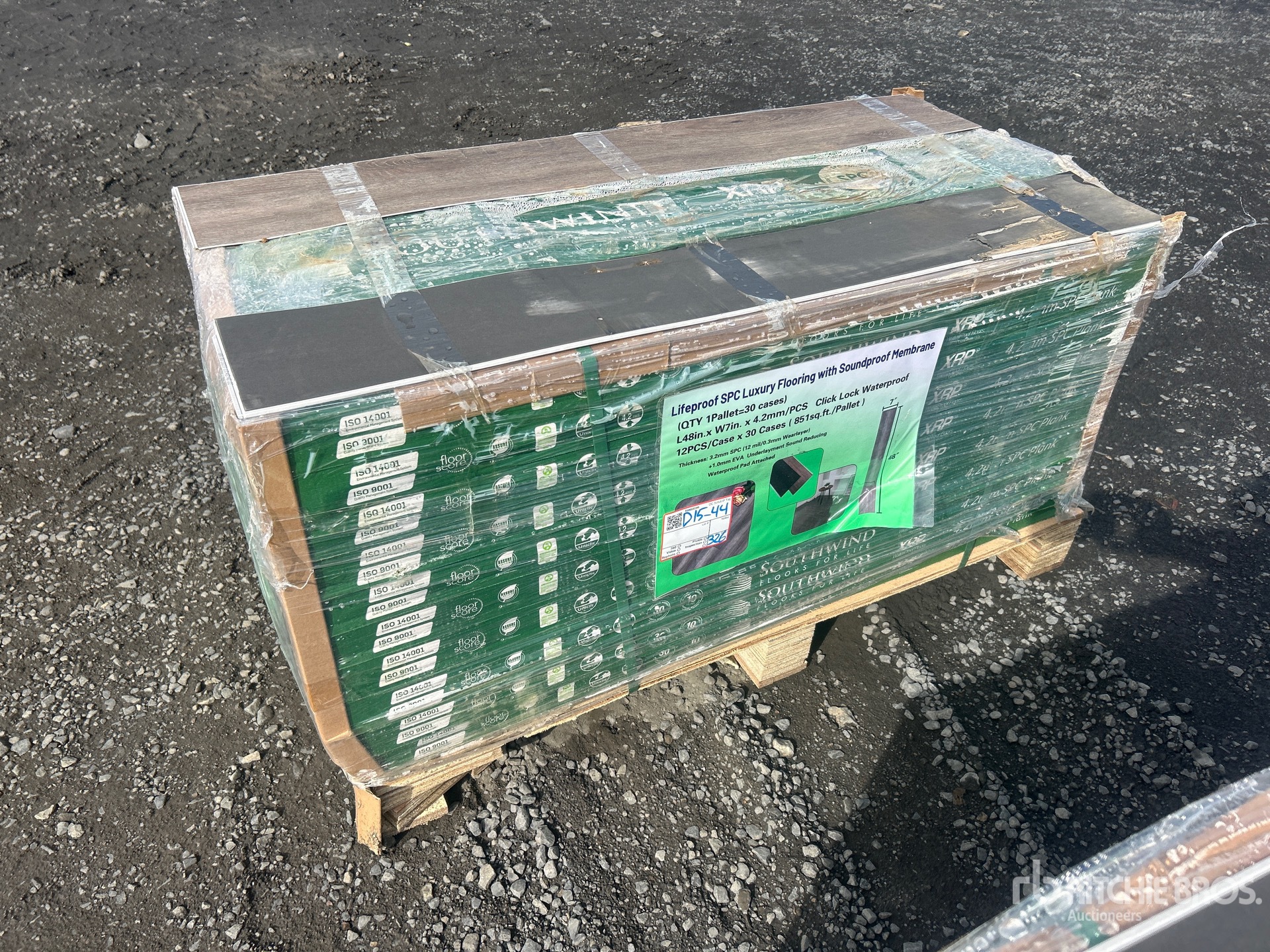 General Appearance with Picture, Left Front Corner