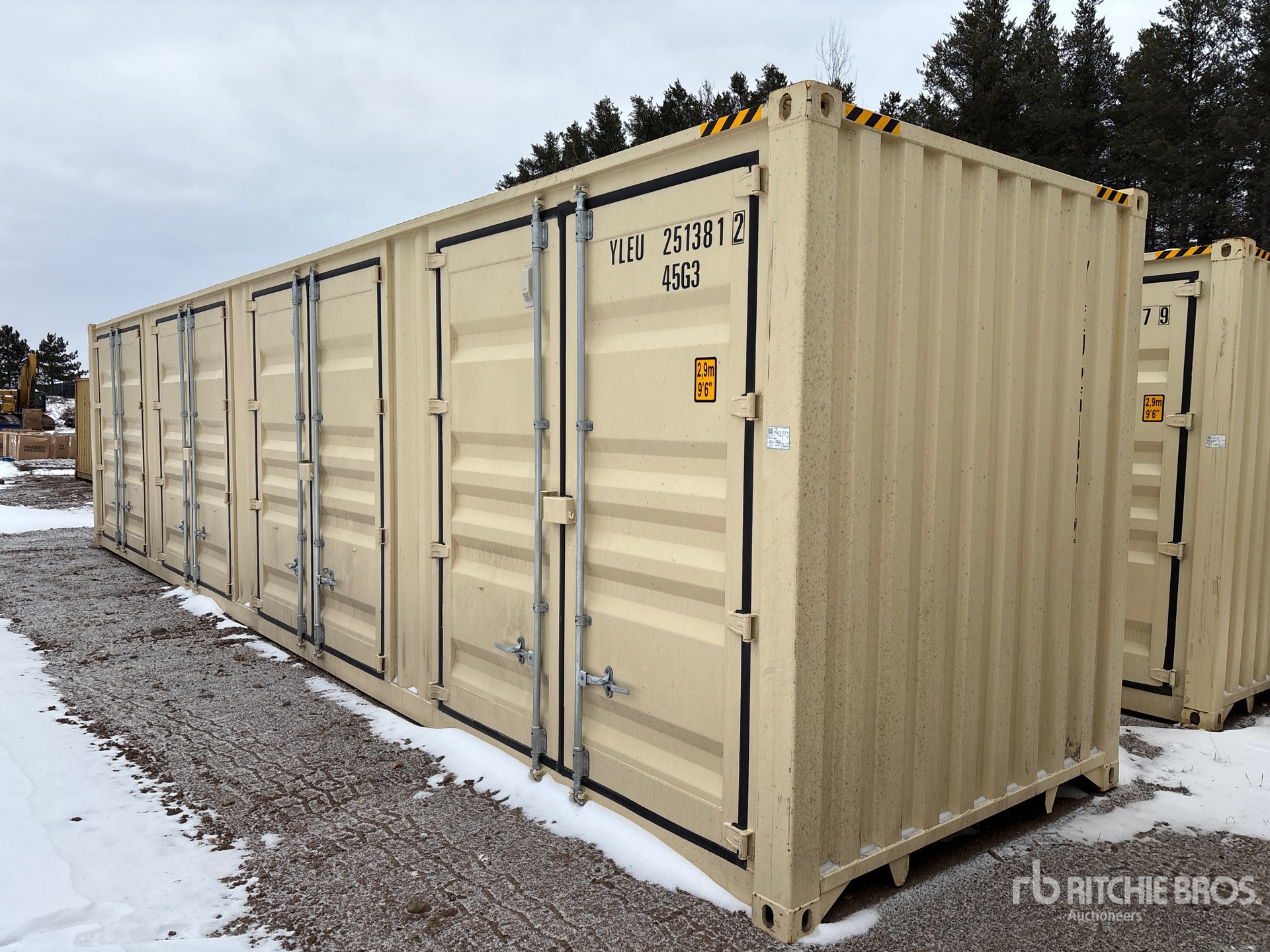 Aspect général with Image, coin arrière gauche