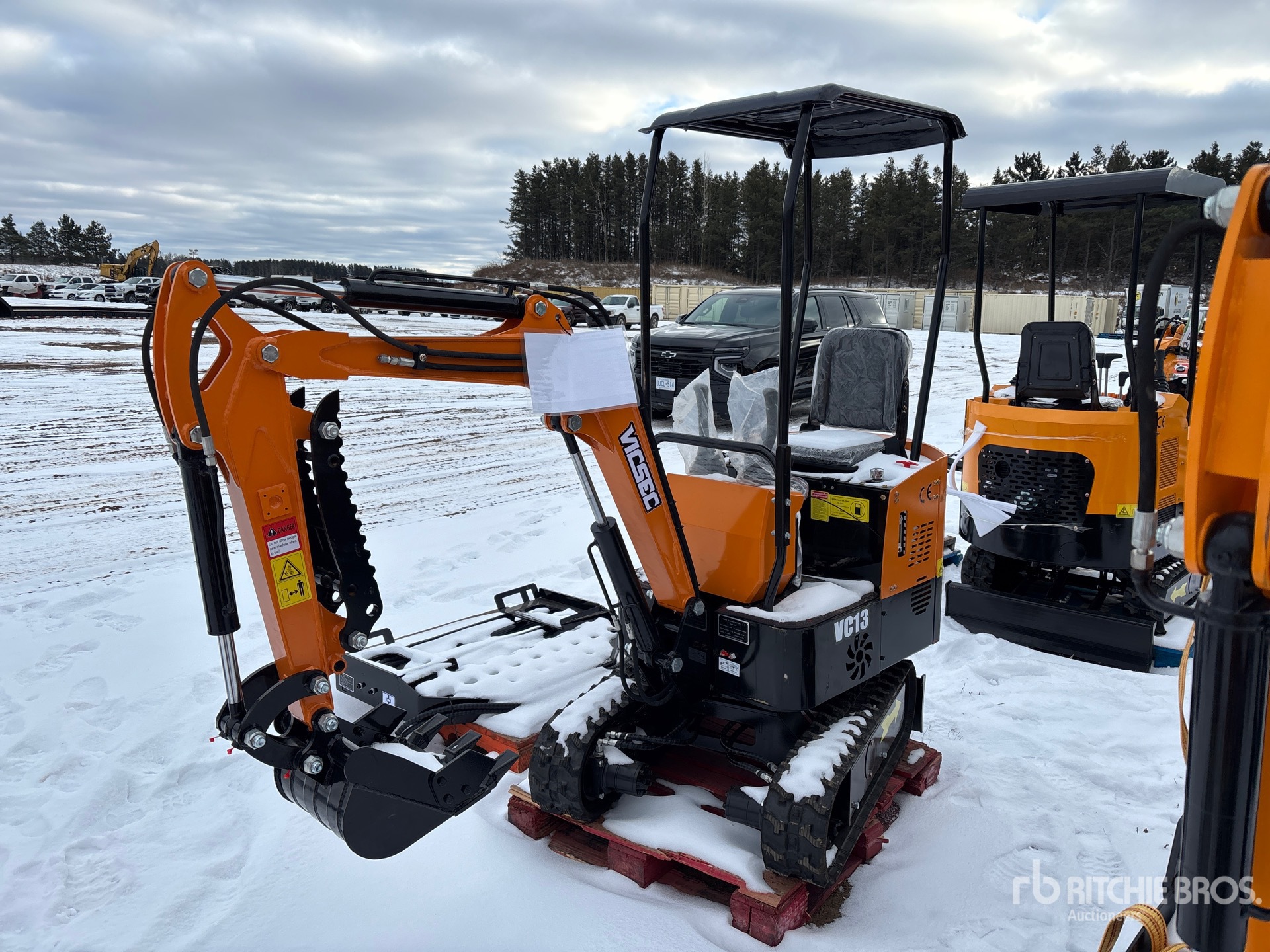 General Appearance with Picture, Left Front Corner