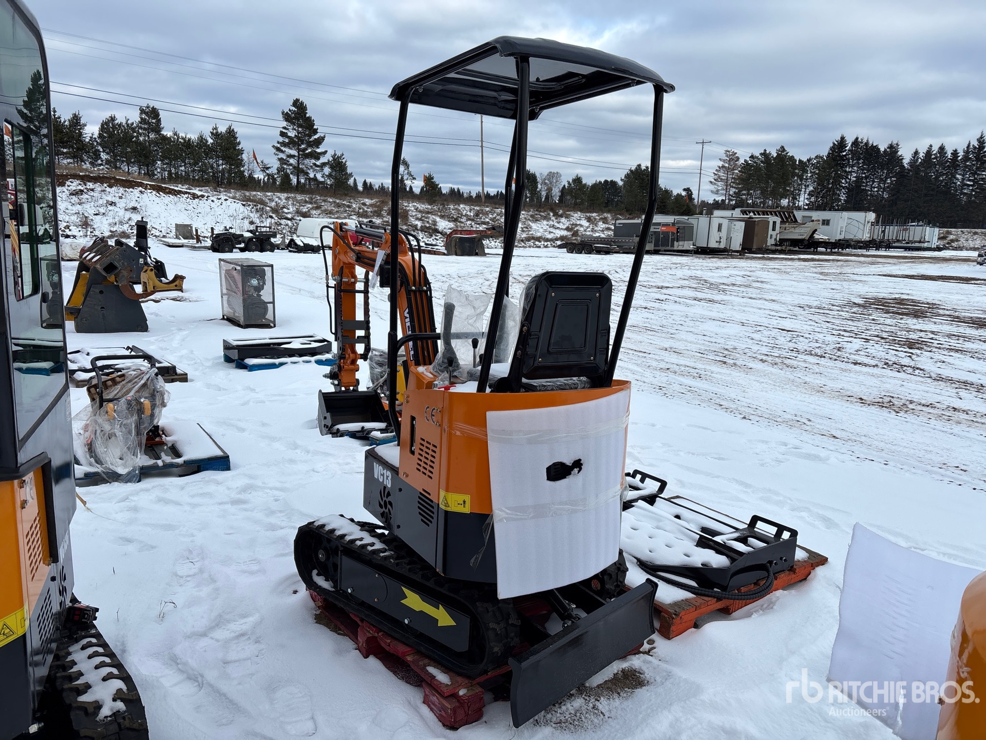 General Appearance with Picture, Left Rear Corner