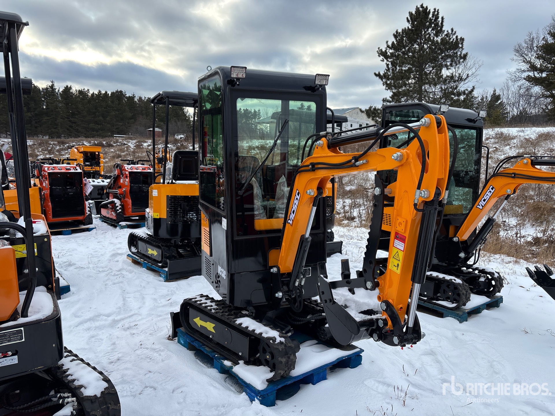 General Appearance with Picture, Right Front Corner