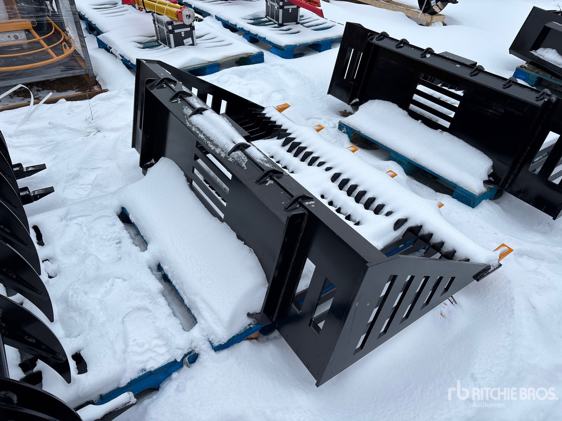 General Appearance with Bild, Ecke hinten rechts