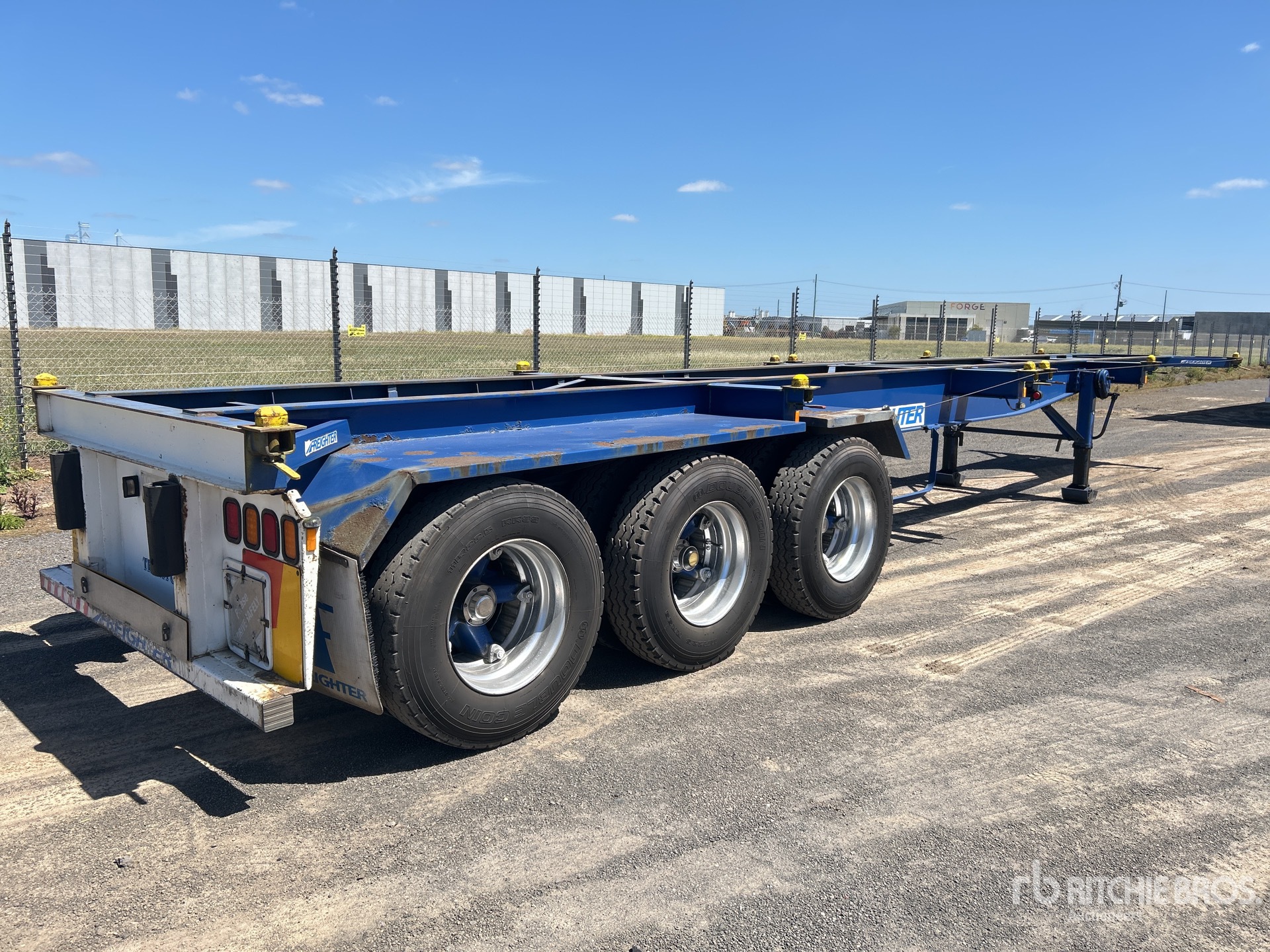 General Appearance with Picture, Left Rear Corner