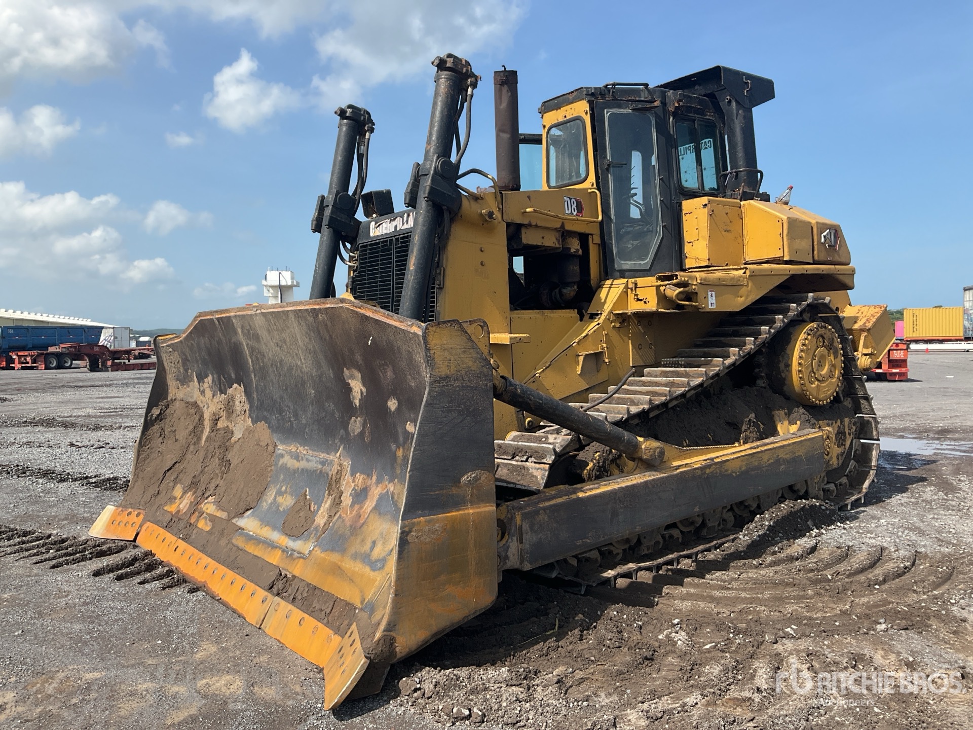 General Appearance with Featured Photo