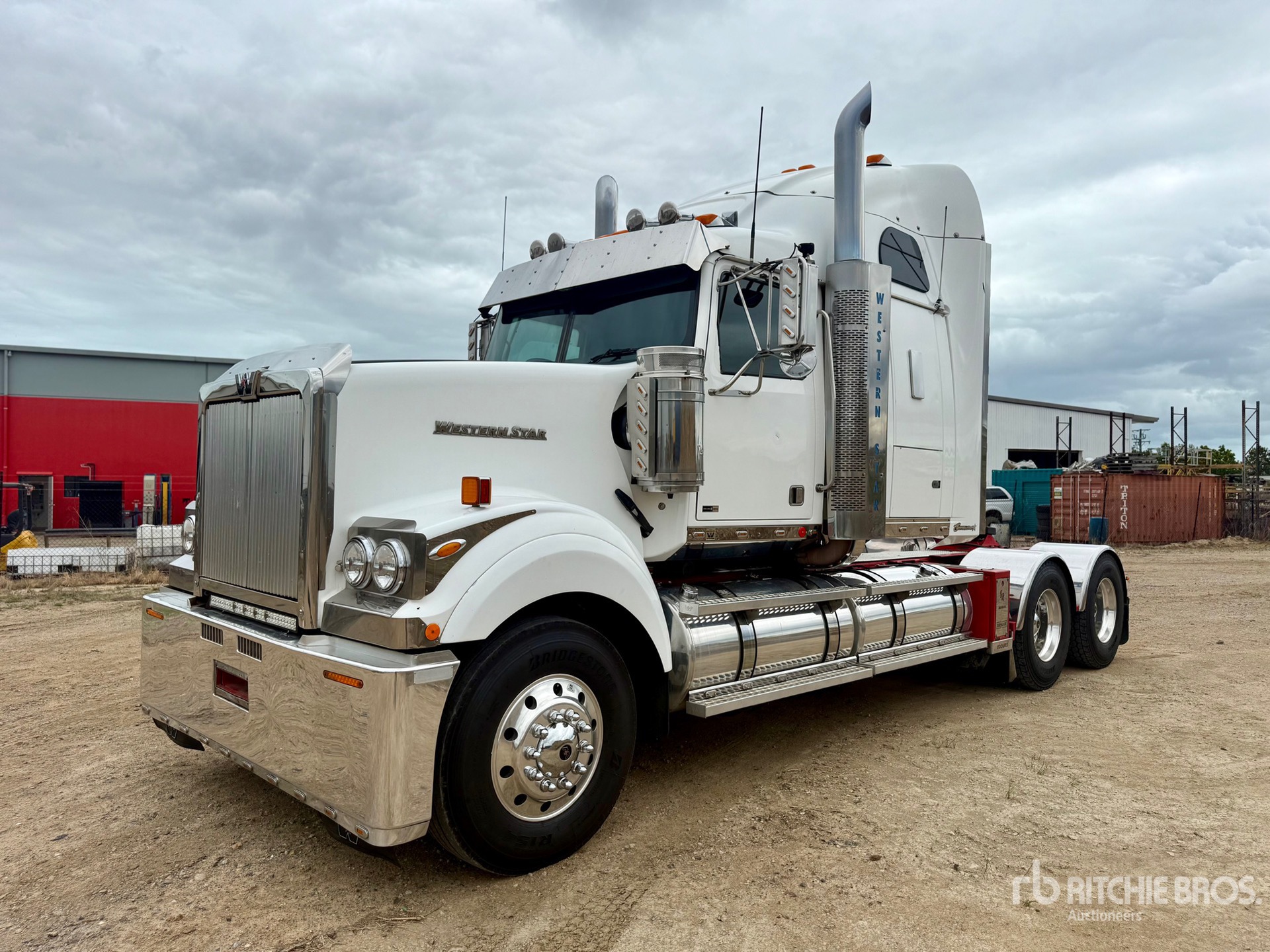 General Appearance with Picture, Right Front Corner