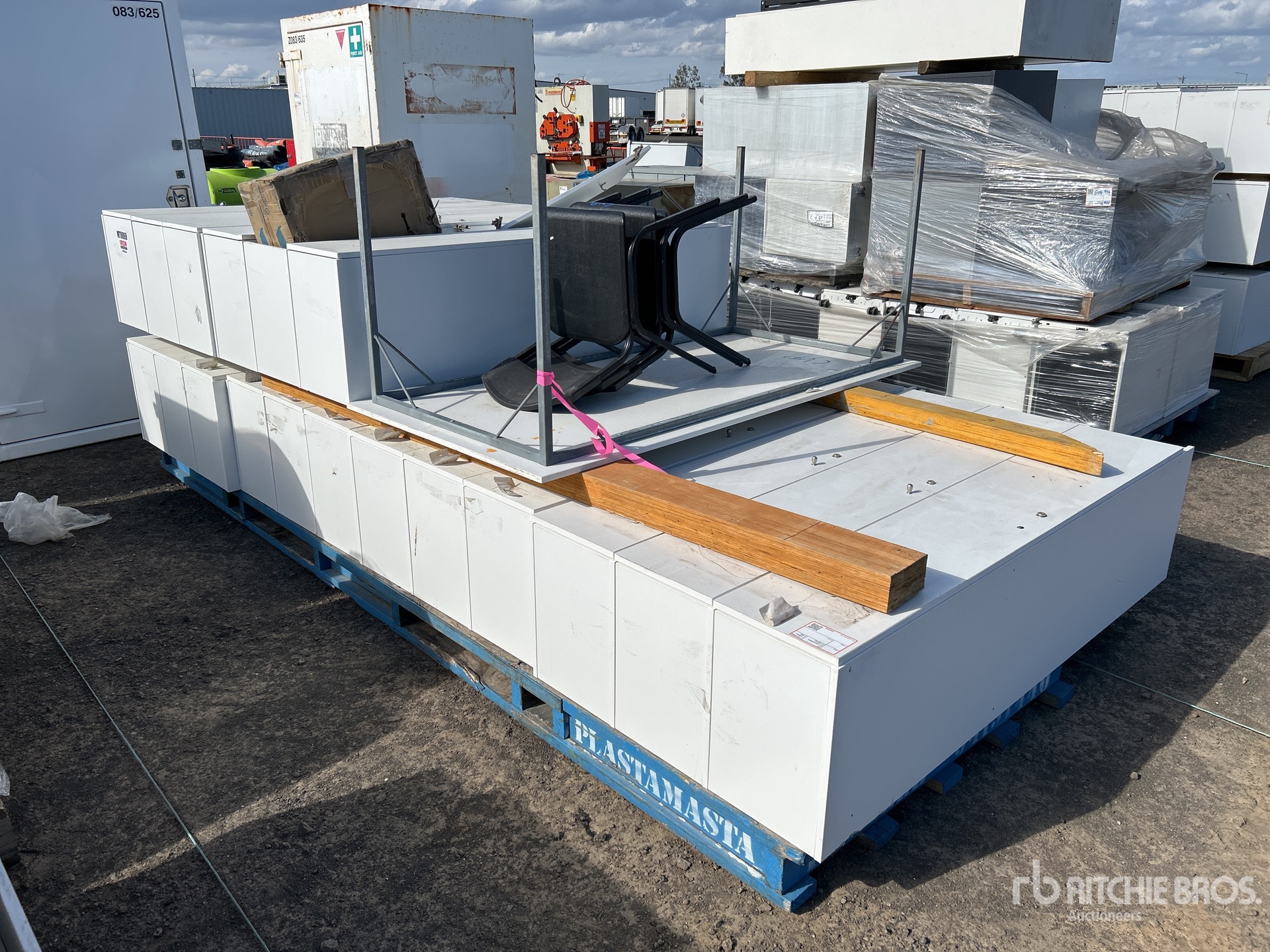 General Appearance with Picture, Left Front Corner