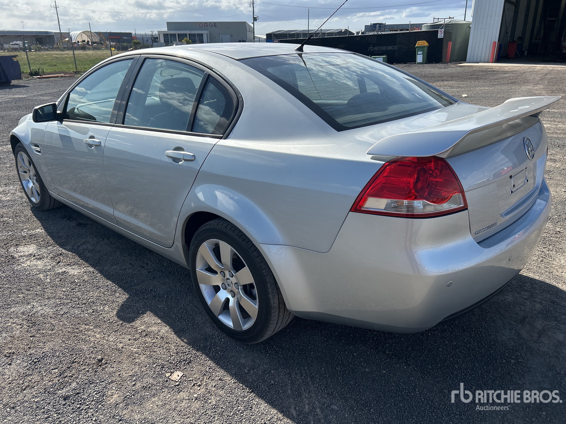 General Appearance with Picture, Right Rear Corner