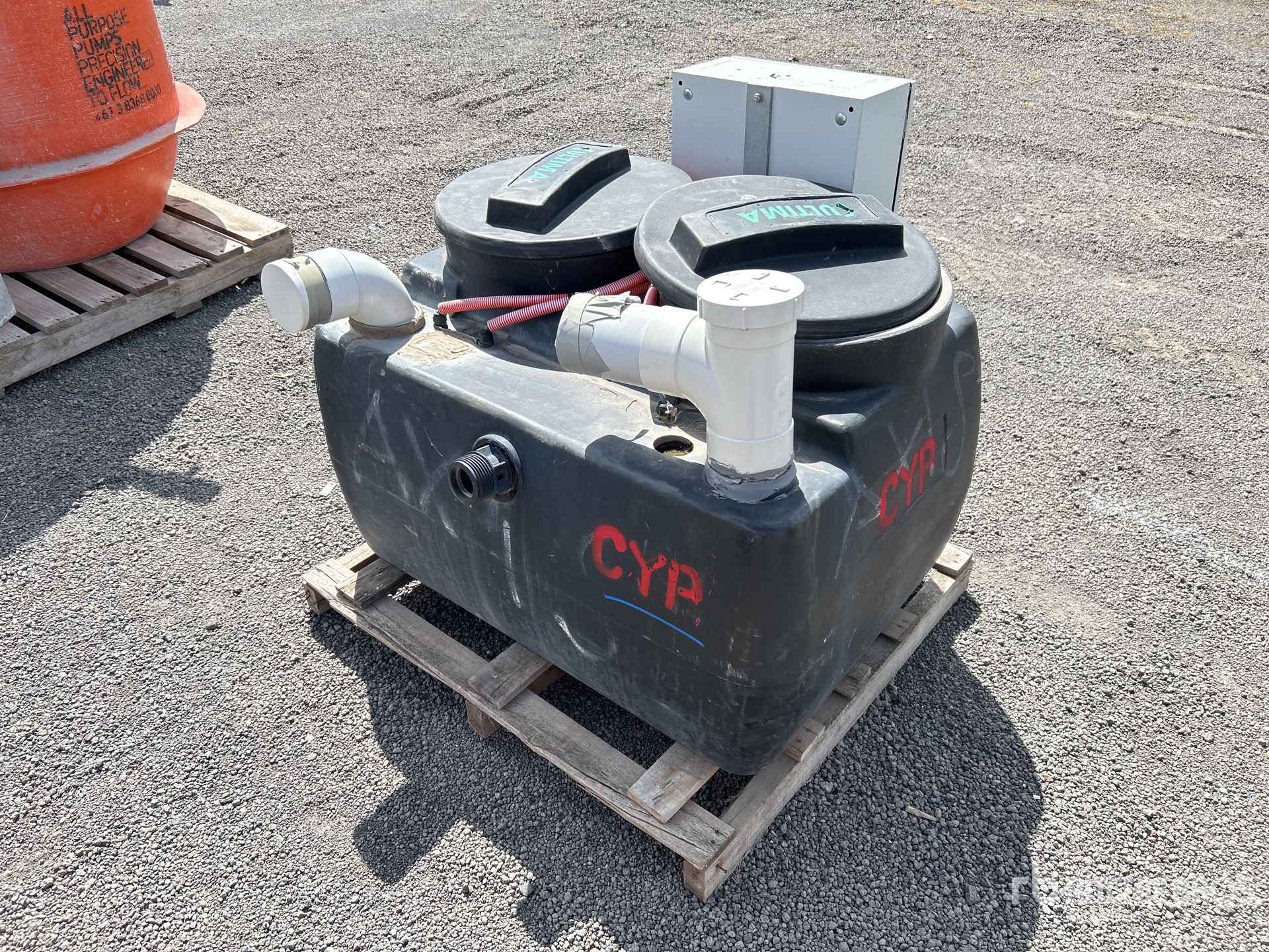 General Appearance with Picture, Left Front Corner