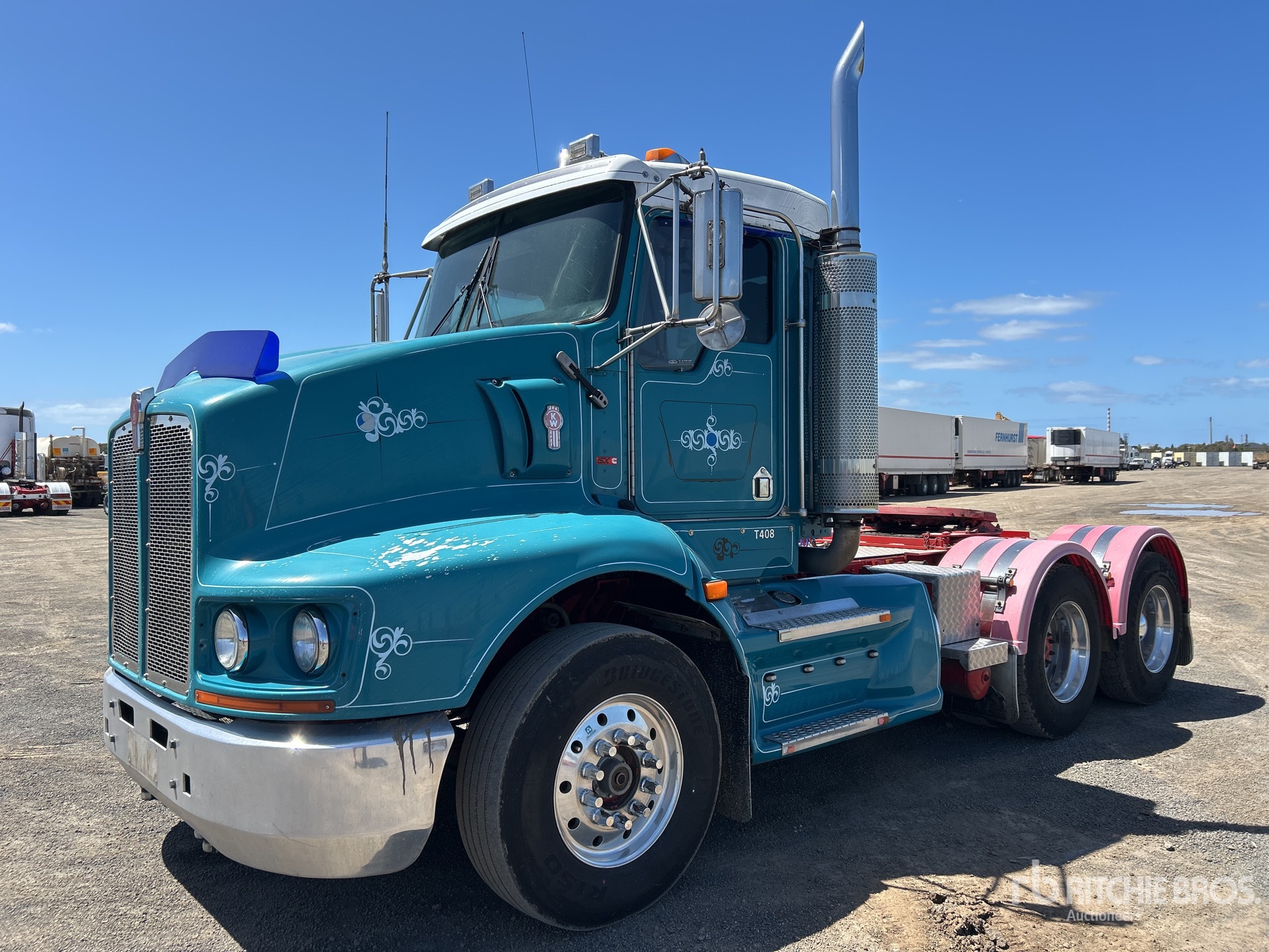 General Appearance with Picture, Right Front Corner