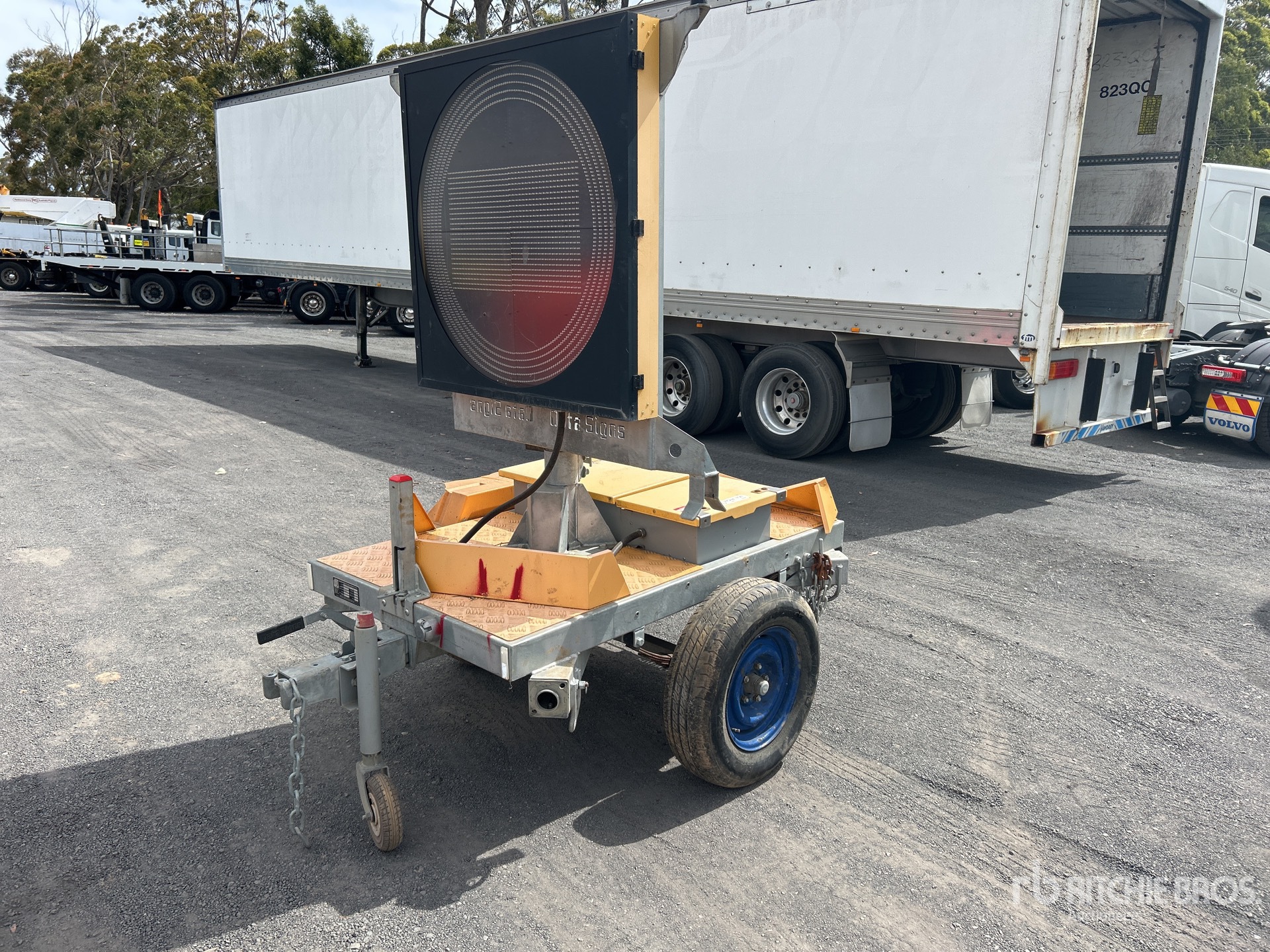 General Appearance with Picture, Left Front Corner