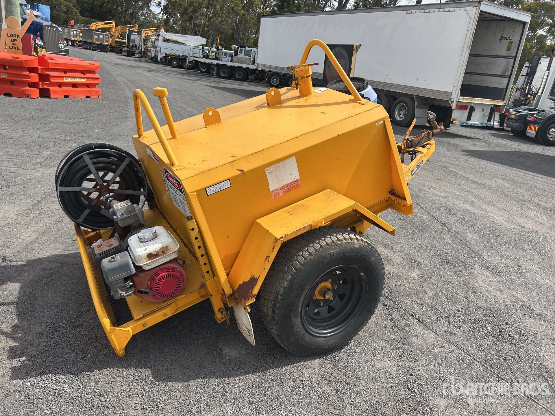 General Appearance with Picture, Left Rear Corner