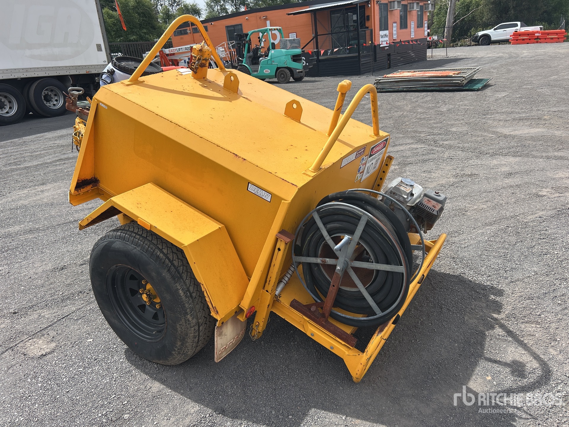 General Appearance with Picture, Right Rear Corner