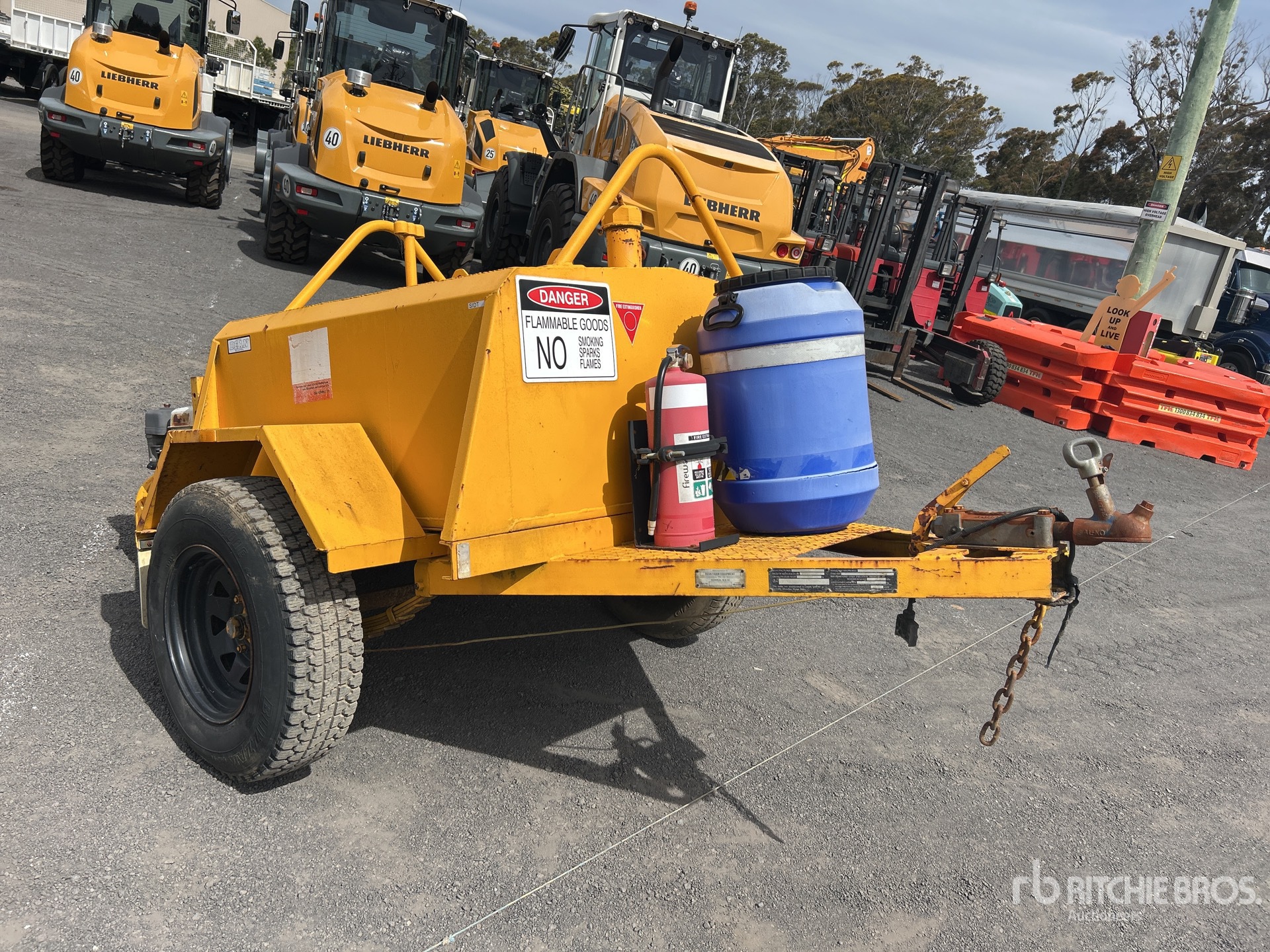 General Appearance with Picture, Left Front Corner