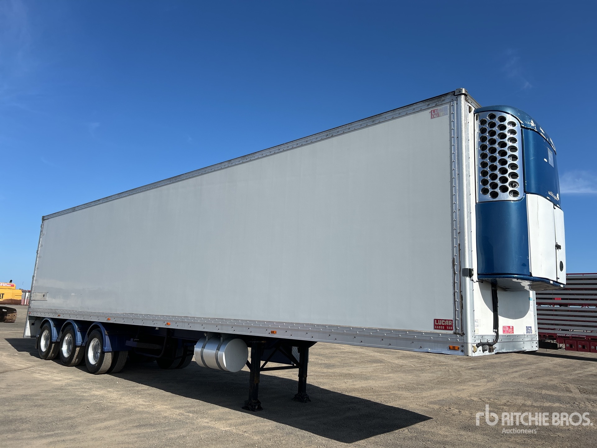 General Appearance with Foto, angolo anteriore sinistro