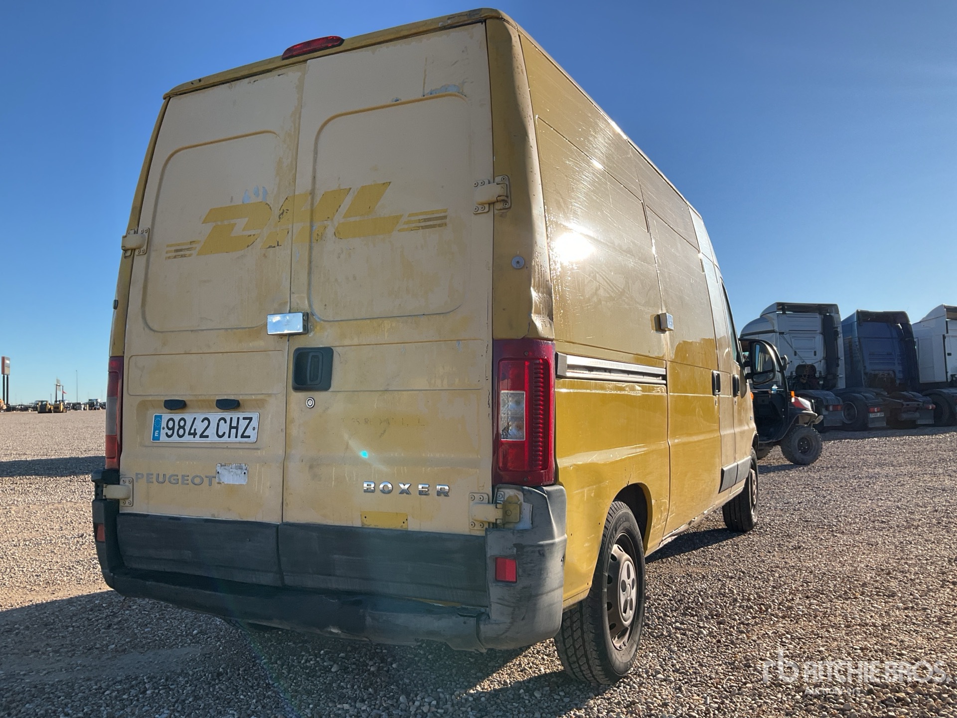 General Appearance with Picture, Right Rear Corner