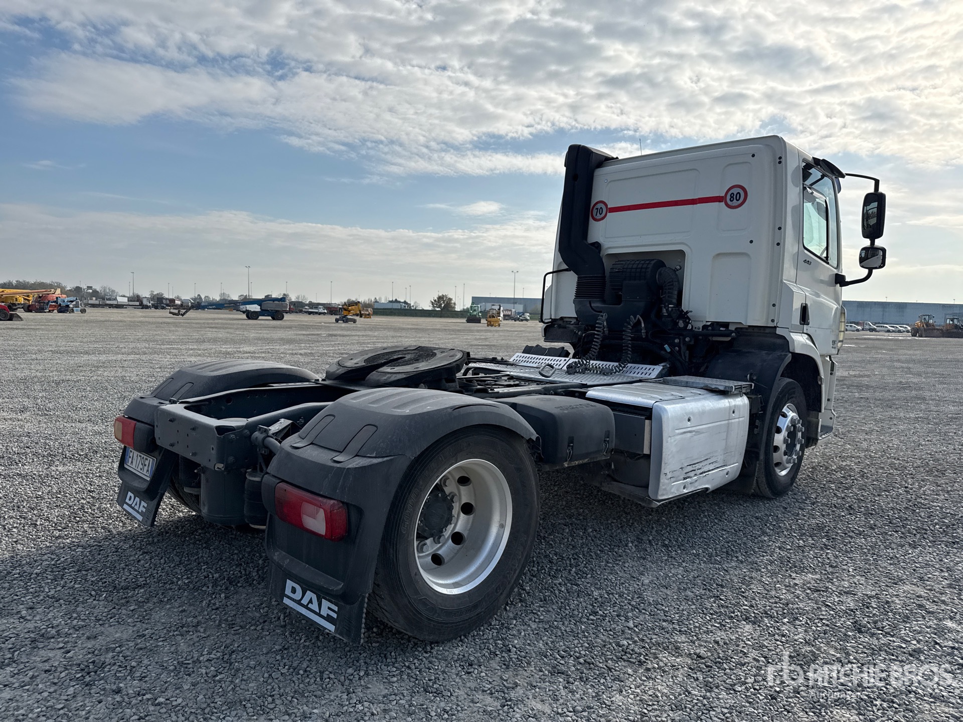 General Appearance with Imagen: esquina trasera derecha