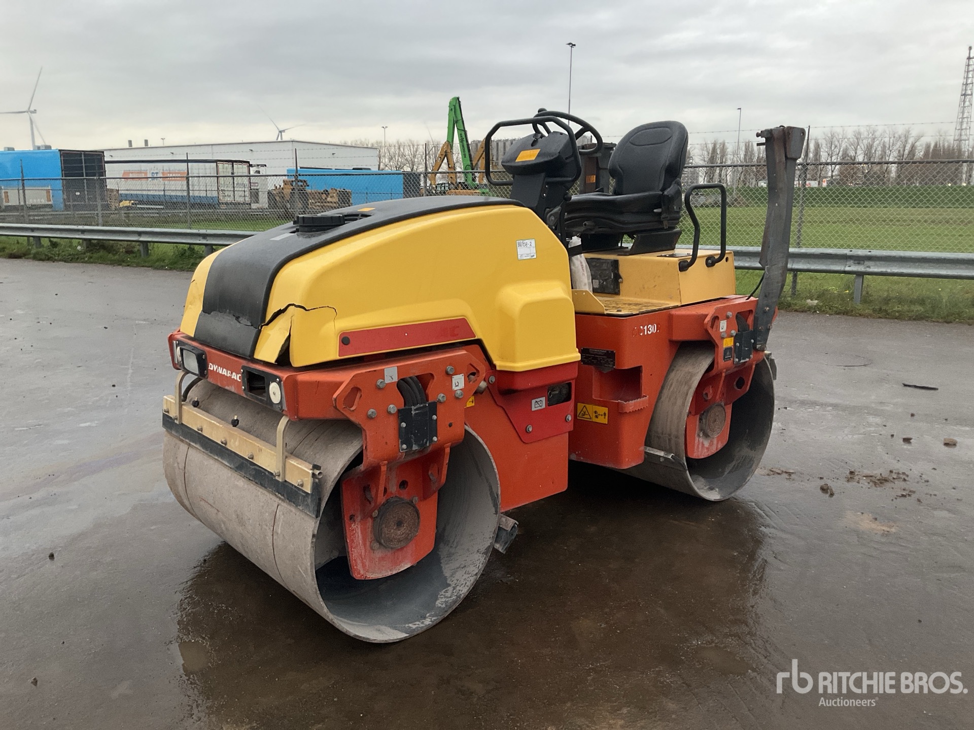 General Appearance with Image, coin avant gauche