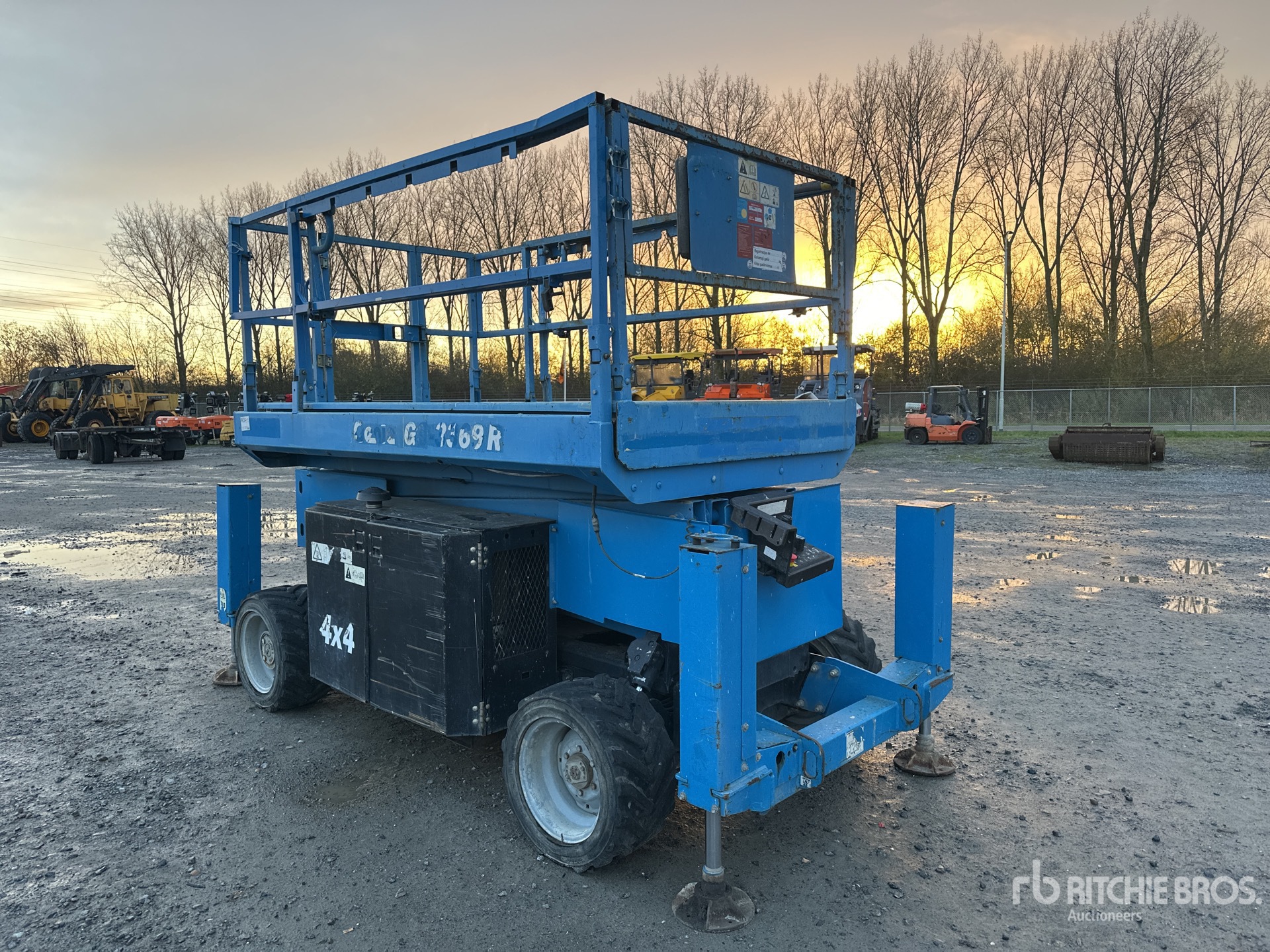 General Appearance with Imagen: esquina delantera derecha