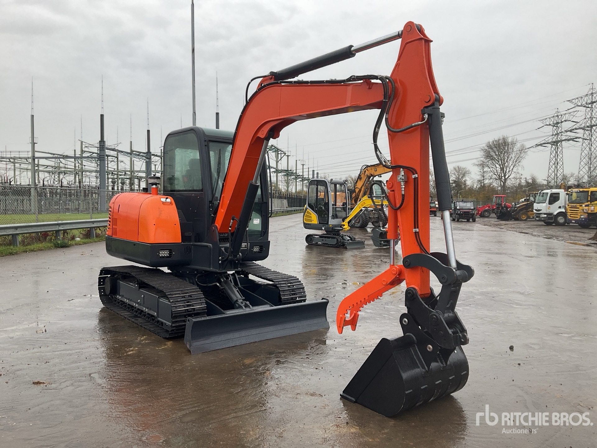 General Appearance with Picture, Right Front Corner