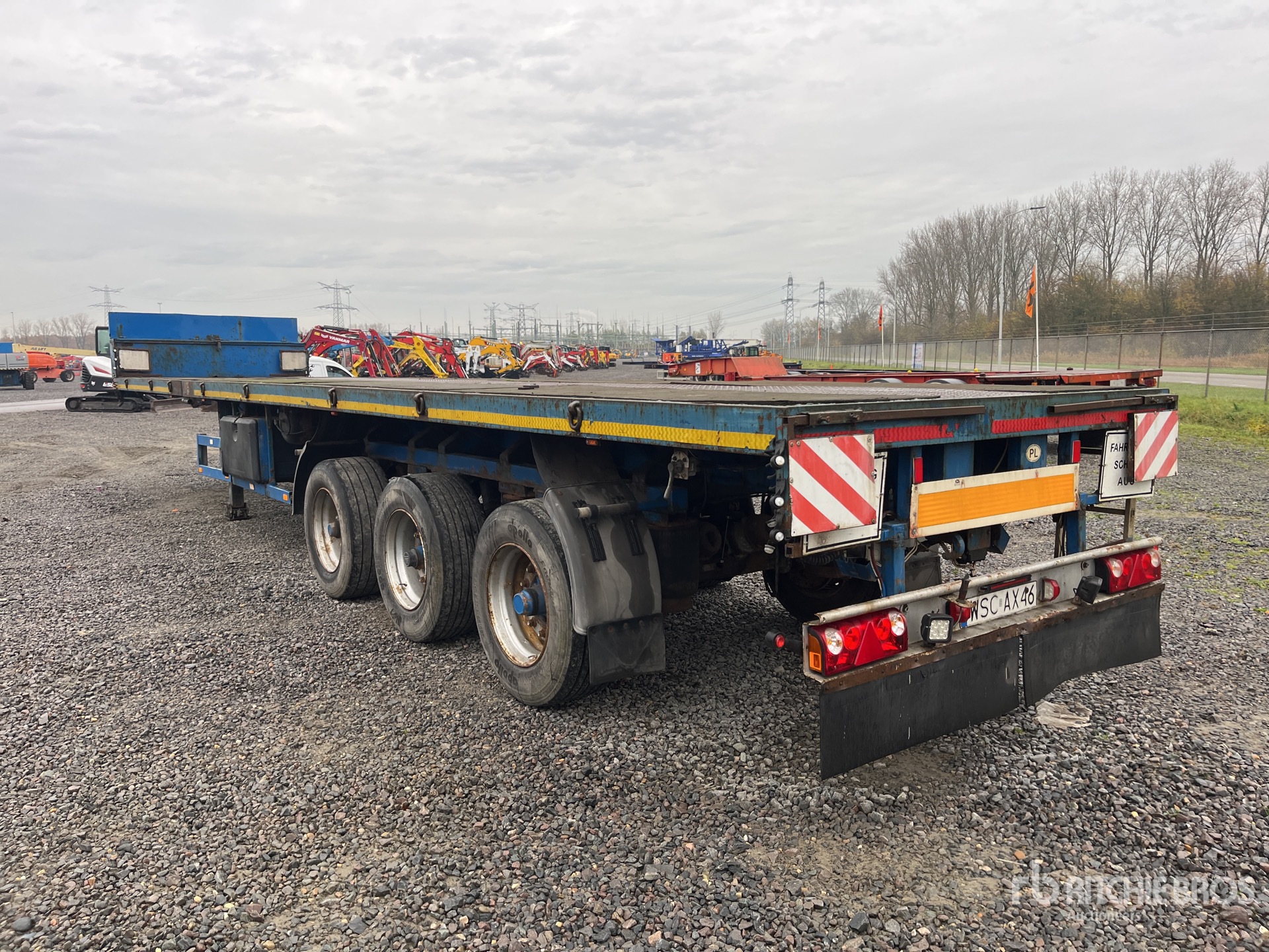 General Appearance with Bild, Ecke hinten links