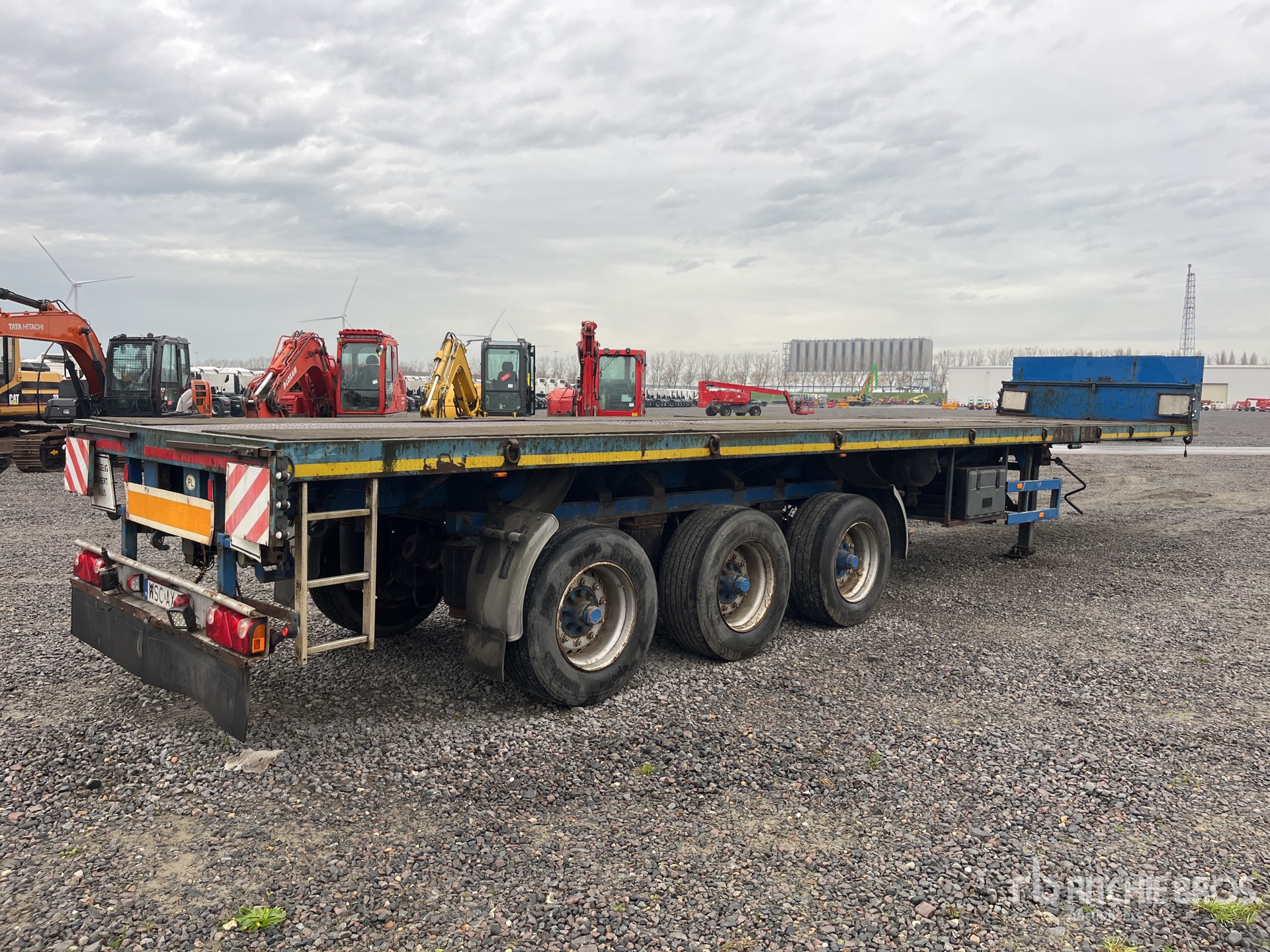 General Appearance with Bild, Ecke hinten rechts