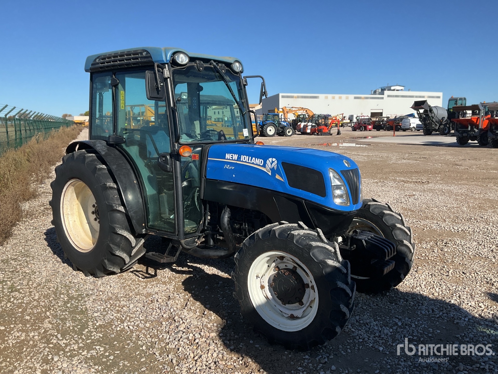 General Appearance with Picture, Right Front Corner