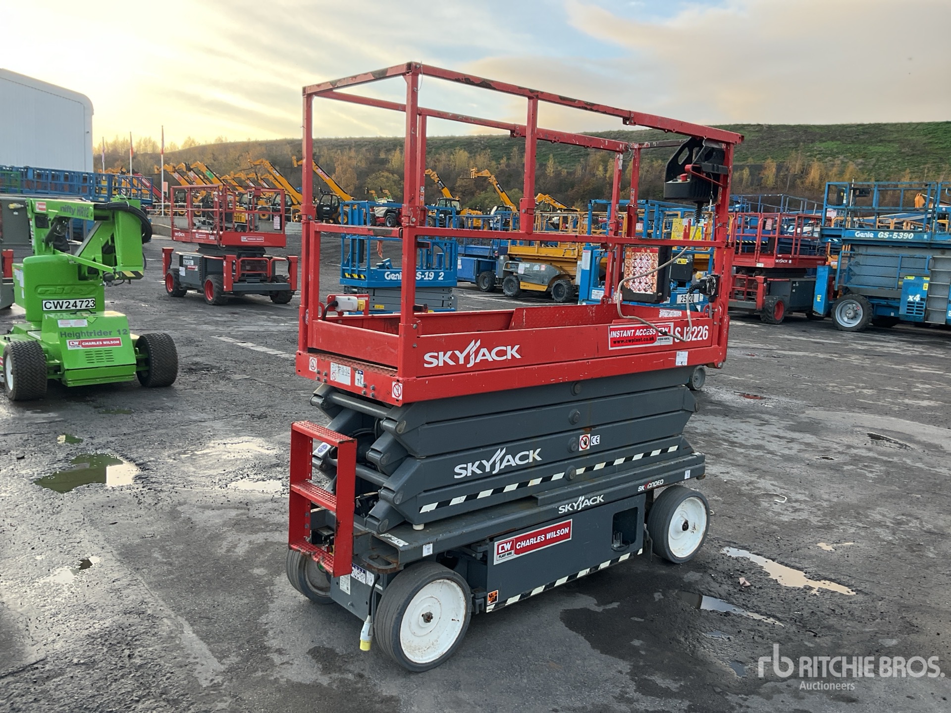 General Appearance with Picture, Right Rear Corner