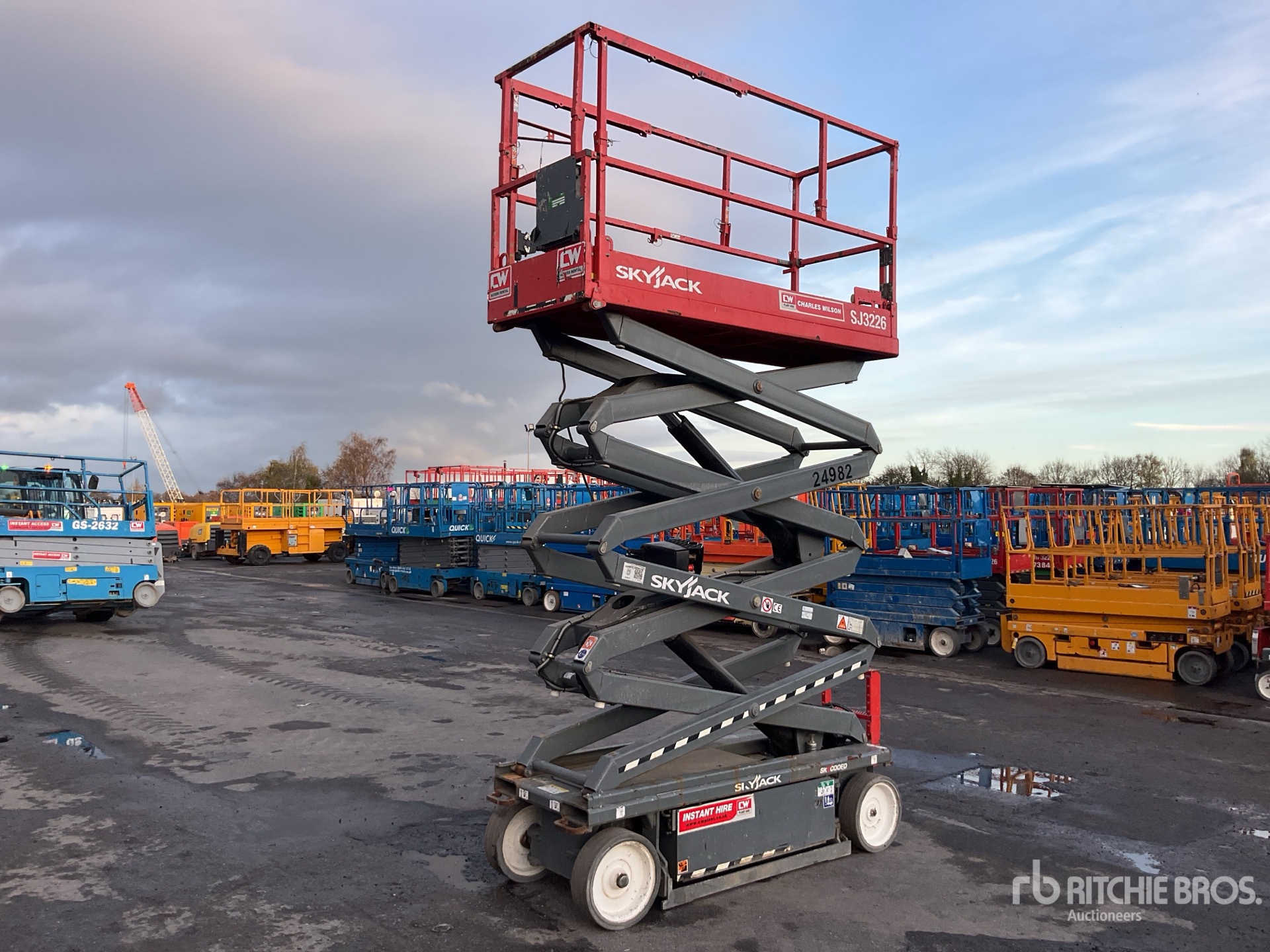 General Appearance with Featured Photo