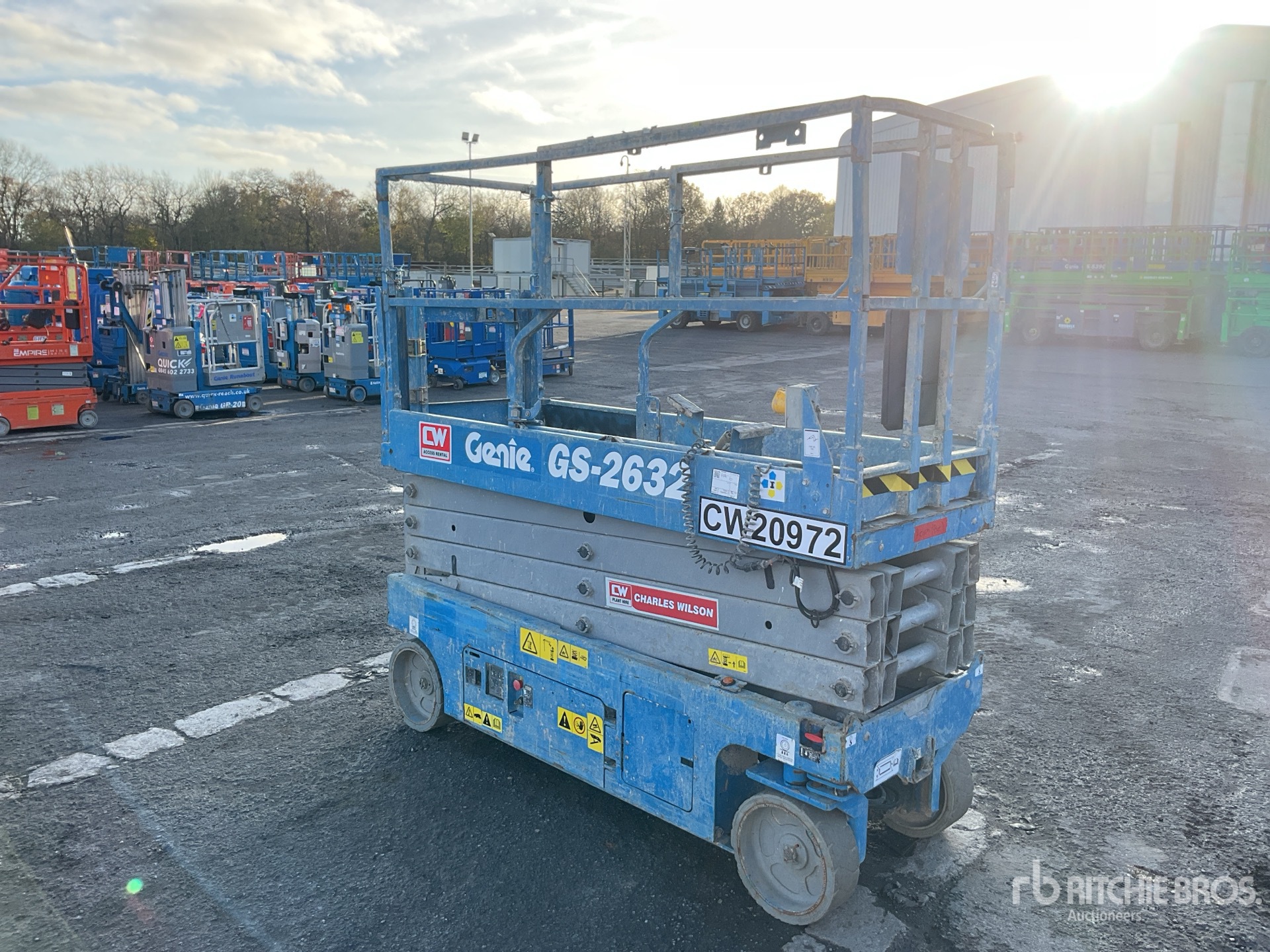 General Appearance with Bild, Ecke vorne rechts