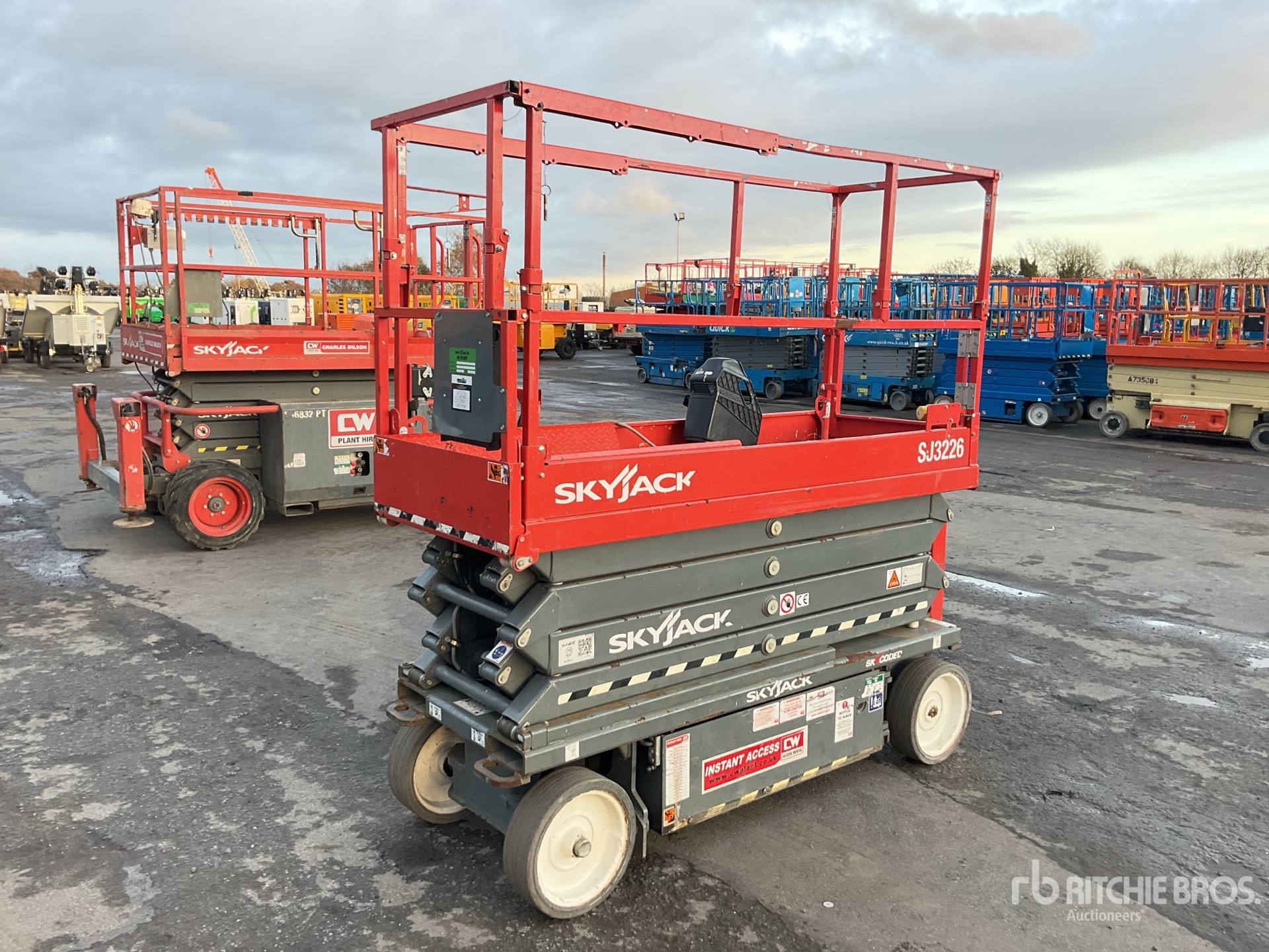 General Appearance with Picture, Left Front Corner